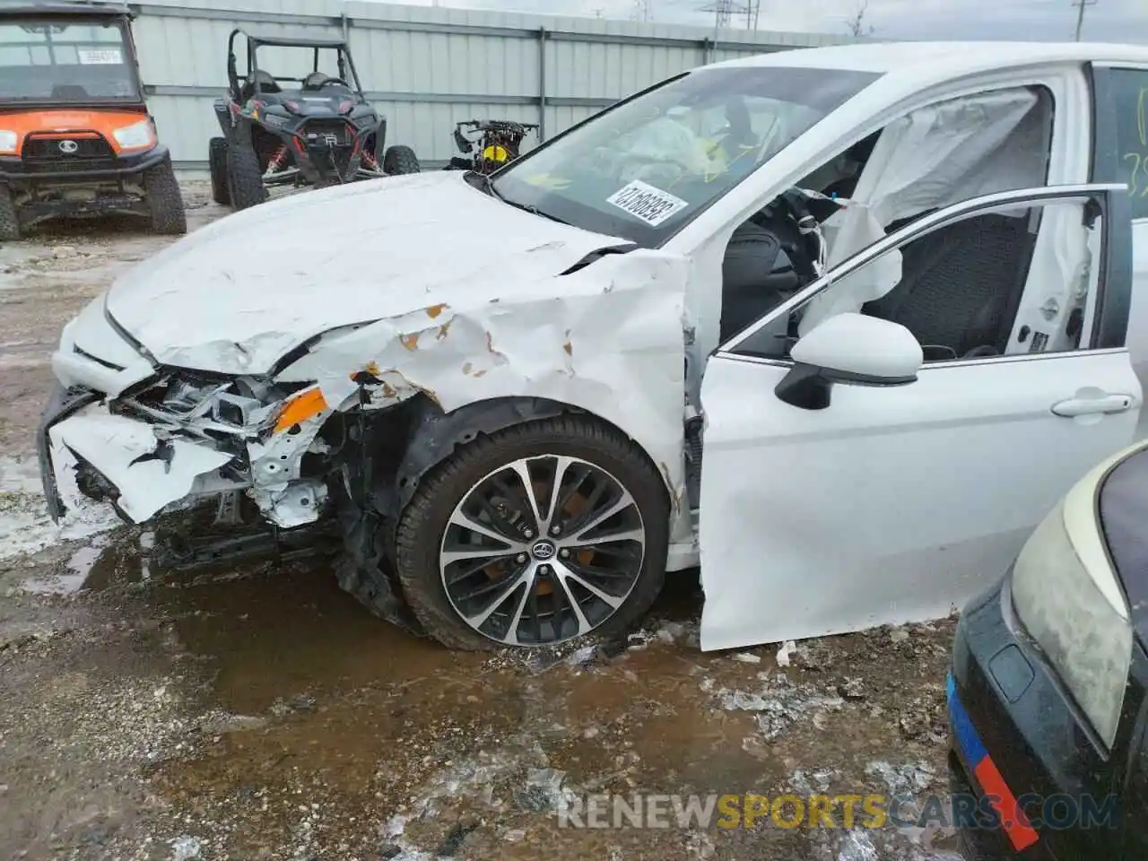 9 Photograph of a damaged car 4T1B11HK3KU176632 TOYOTA CAMRY 2019