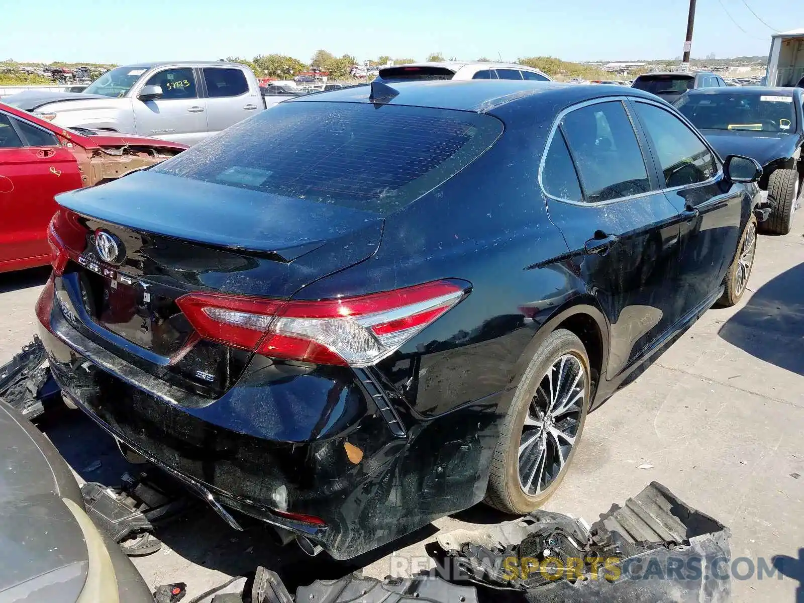 4 Photograph of a damaged car 4T1B11HK3KU179904 TOYOTA CAMRY 2019