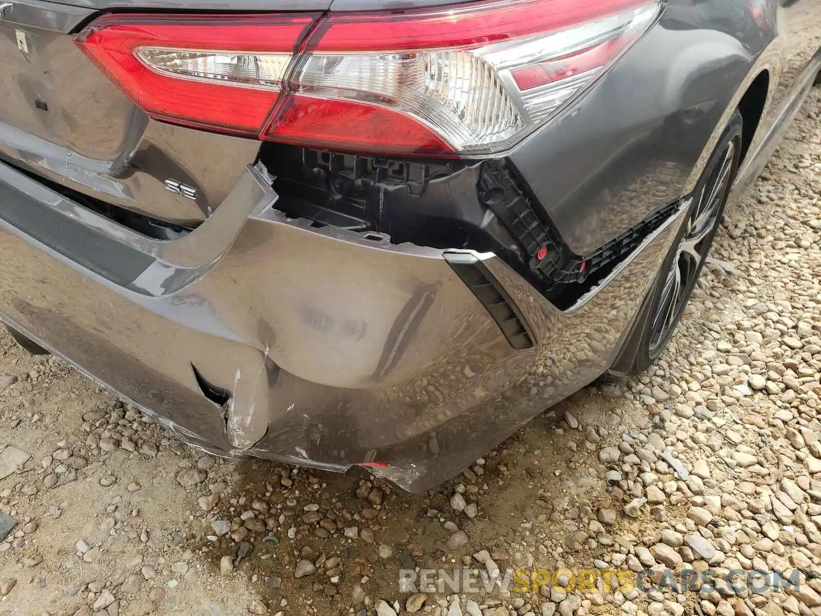 9 Photograph of a damaged car 4T1B11HK3KU185458 TOYOTA CAMRY 2019