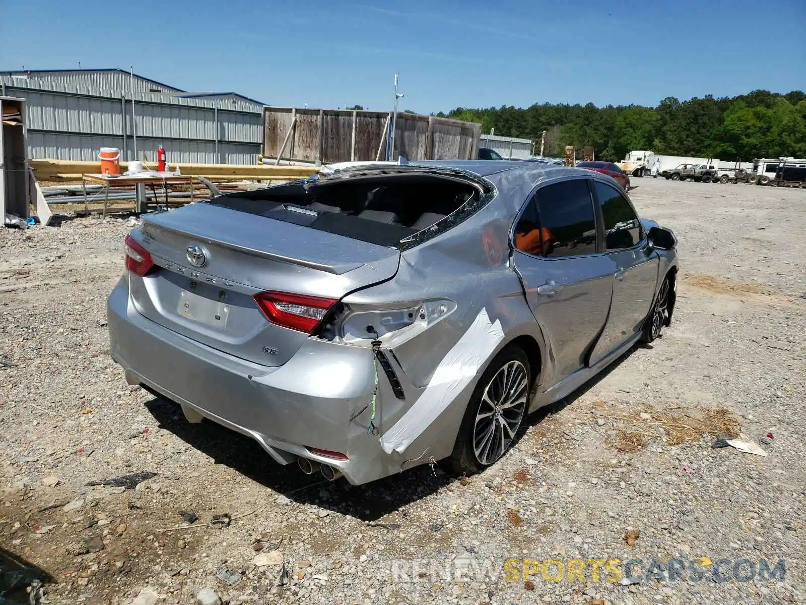 4 Photograph of a damaged car 4T1B11HK3KU187131 TOYOTA CAMRY 2019