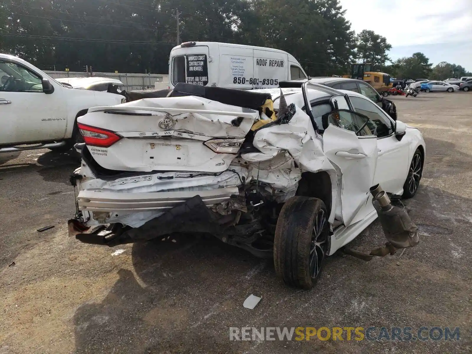 4 Photograph of a damaged car 4T1B11HK3KU187940 TOYOTA CAMRY 2019