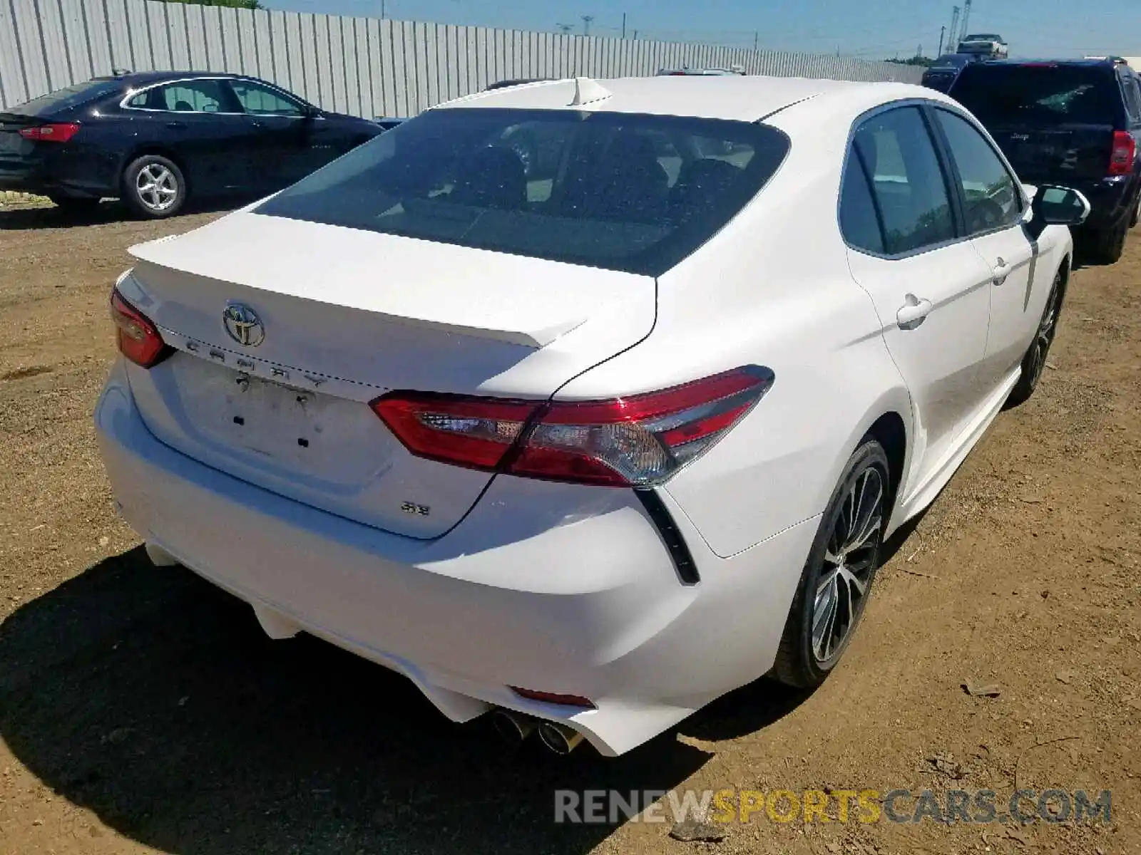 4 Photograph of a damaged car 4T1B11HK3KU189798 TOYOTA CAMRY 2019