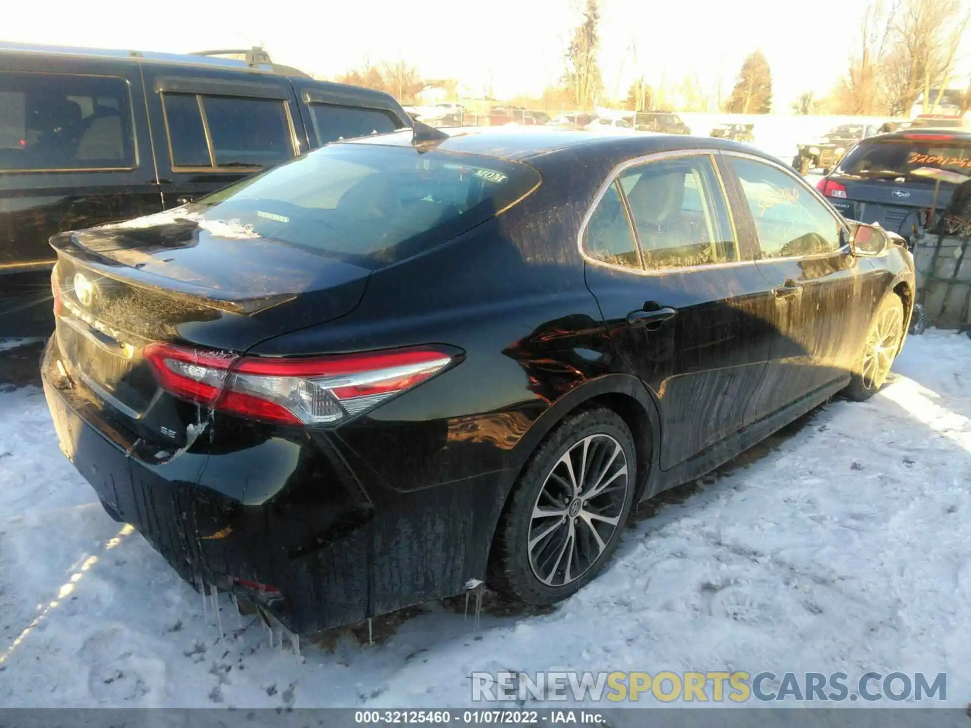 4 Photograph of a damaged car 4T1B11HK3KU189848 TOYOTA CAMRY 2019