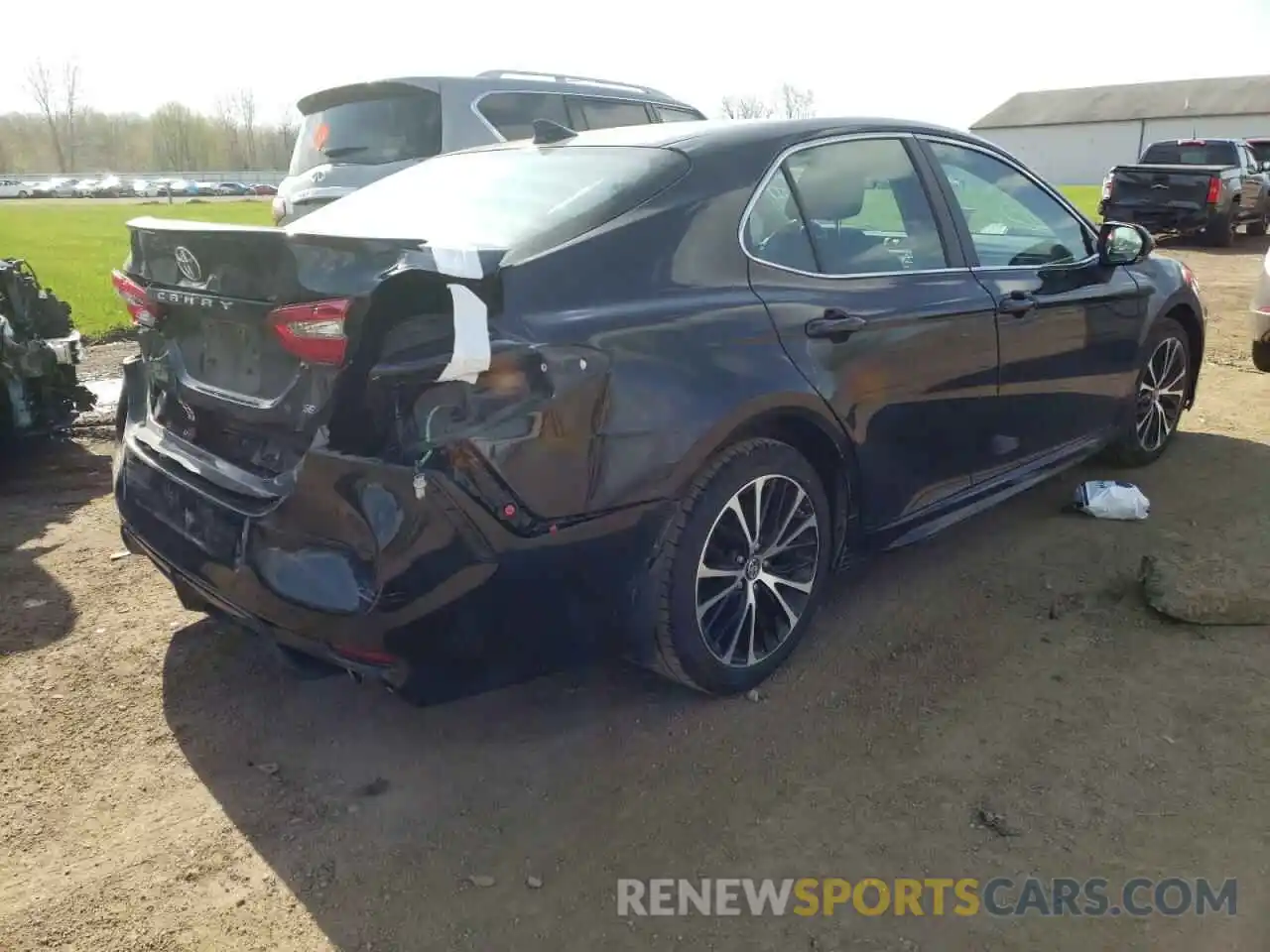 4 Photograph of a damaged car 4T1B11HK3KU190739 TOYOTA CAMRY 2019