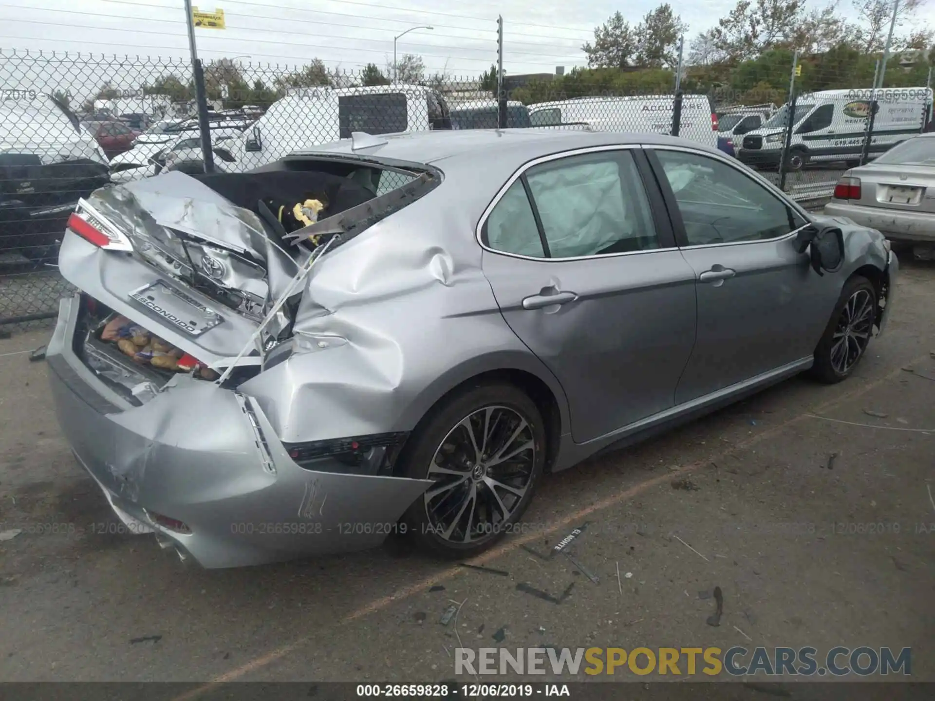 4 Photograph of a damaged car 4T1B11HK3KU190921 TOYOTA CAMRY 2019