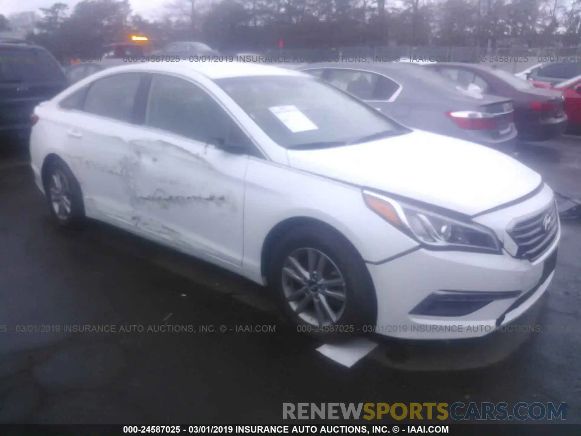 1 Photograph of a damaged car 4T1B11HK3KU193124 TOYOTA CAMRY 2019