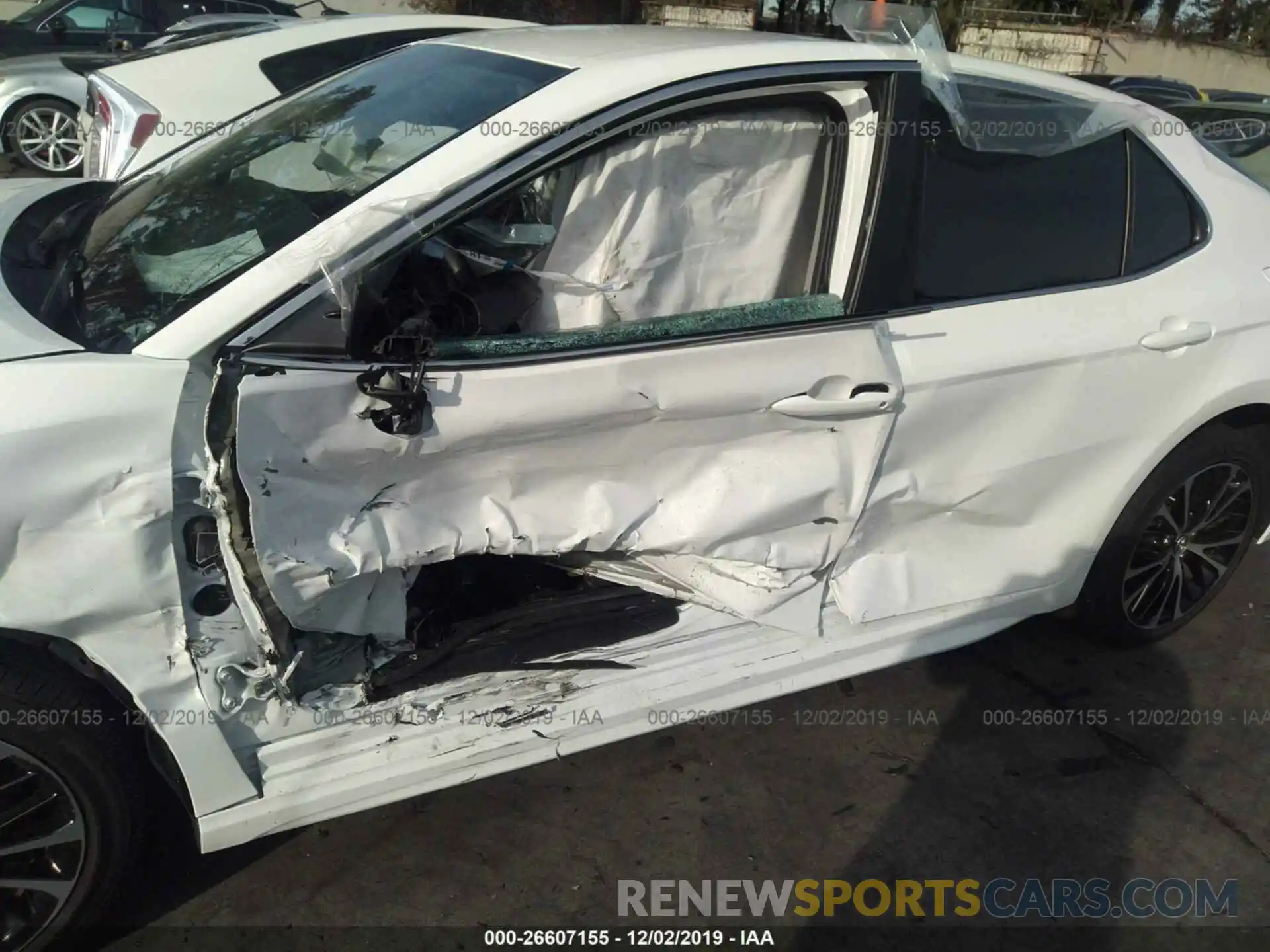 6 Photograph of a damaged car 4T1B11HK3KU193298 TOYOTA CAMRY 2019