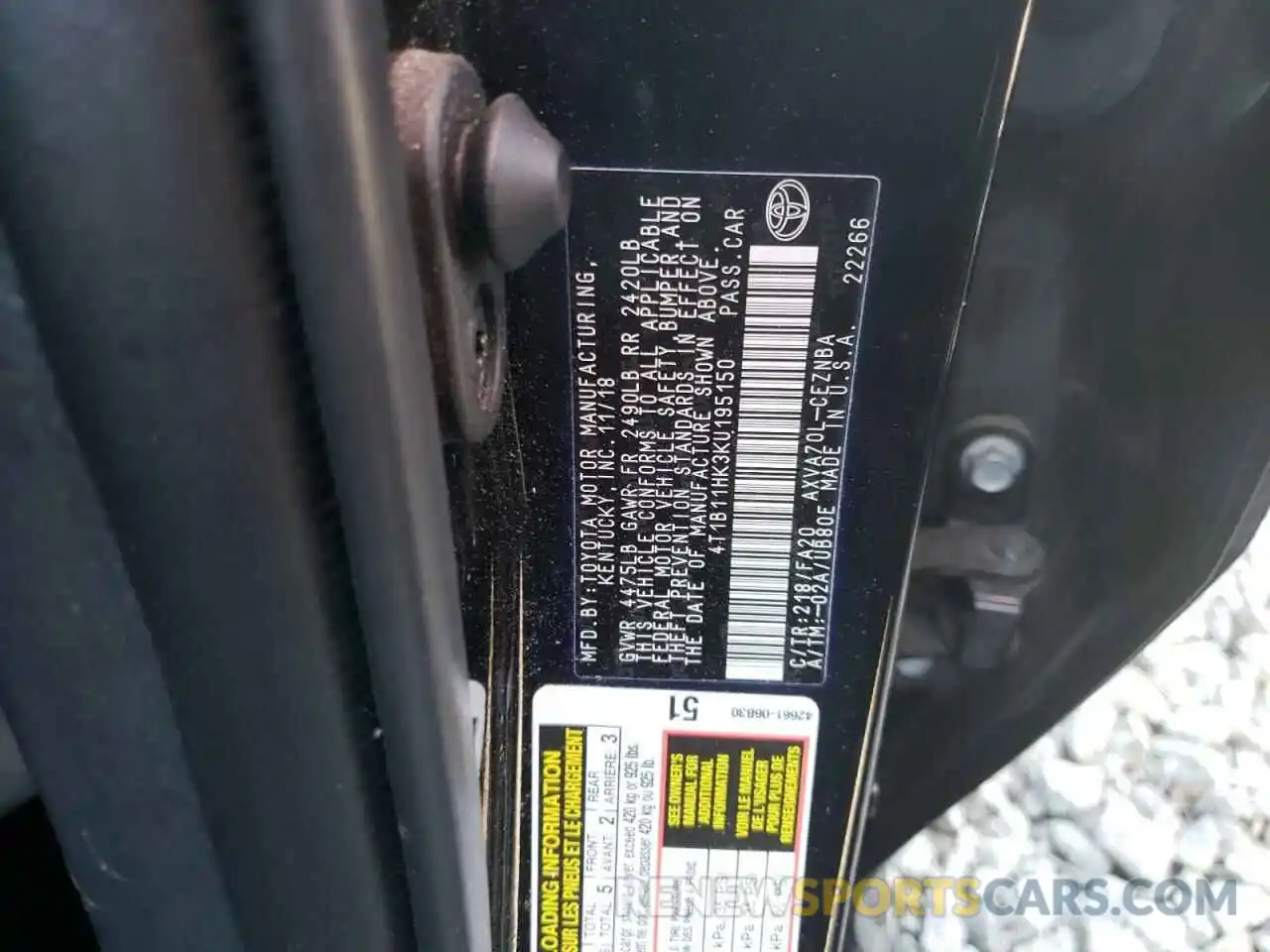 10 Photograph of a damaged car 4T1B11HK3KU195150 TOYOTA CAMRY 2019