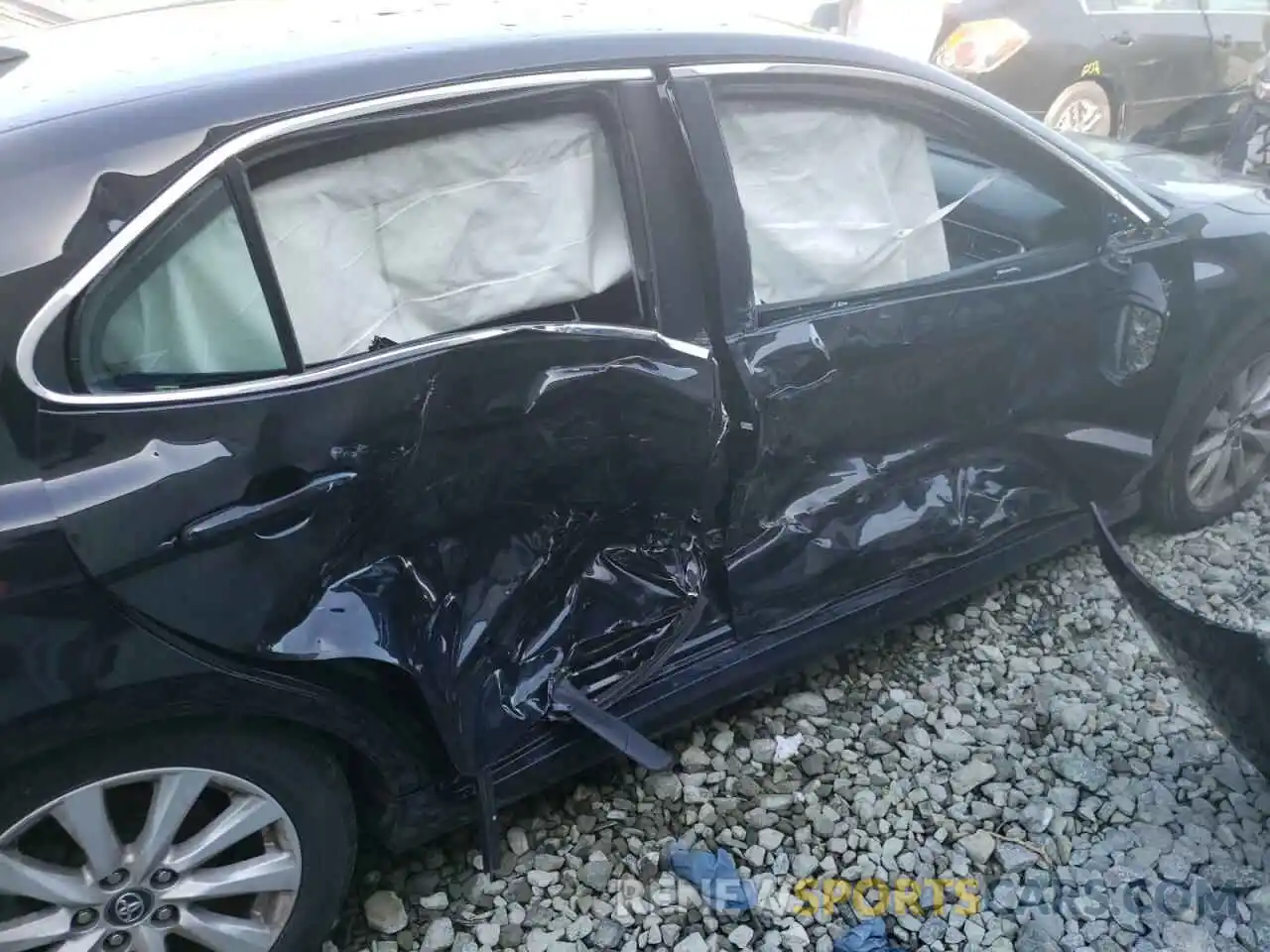 9 Photograph of a damaged car 4T1B11HK3KU195150 TOYOTA CAMRY 2019