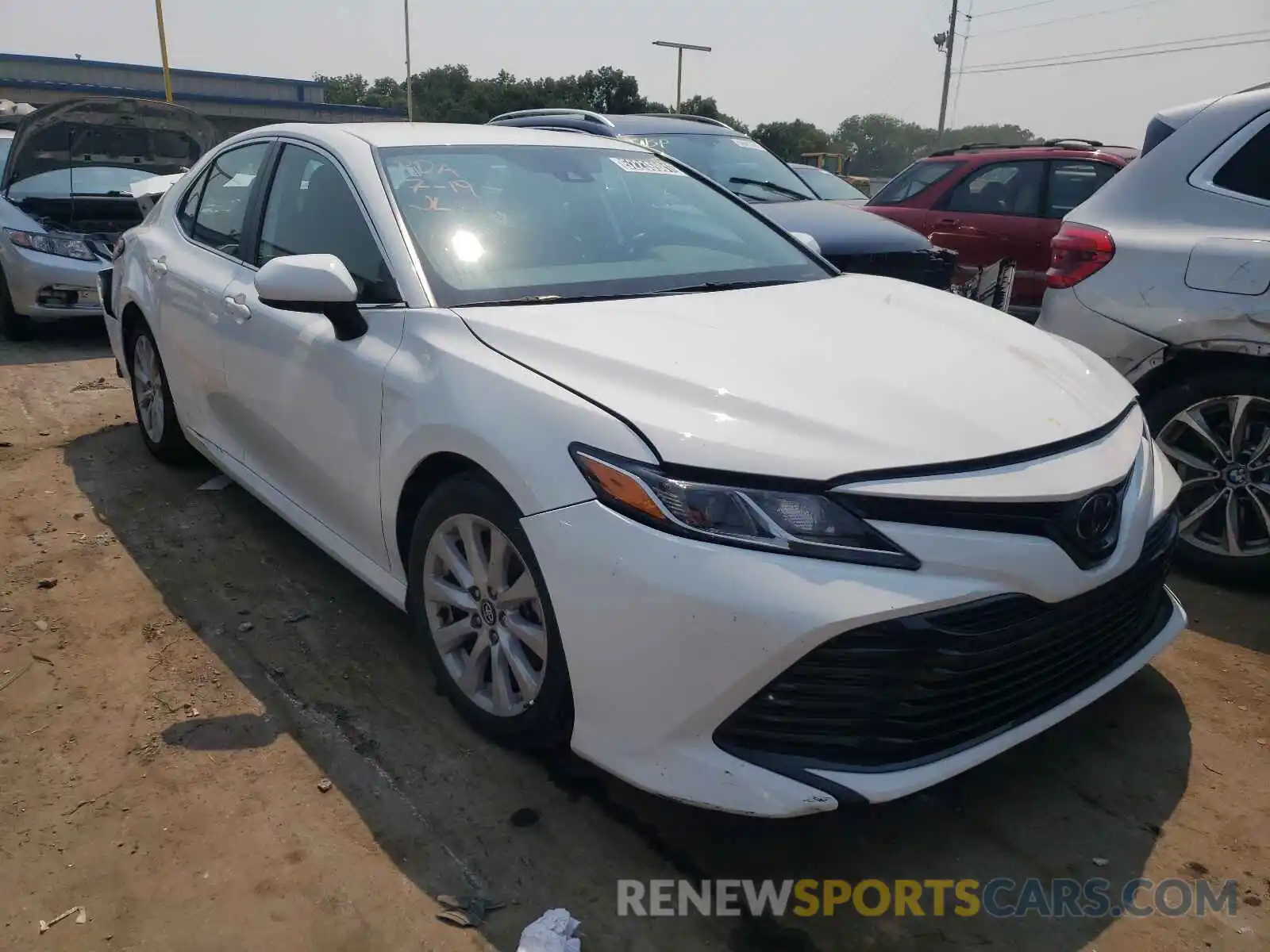 1 Photograph of a damaged car 4T1B11HK3KU195620 TOYOTA CAMRY 2019