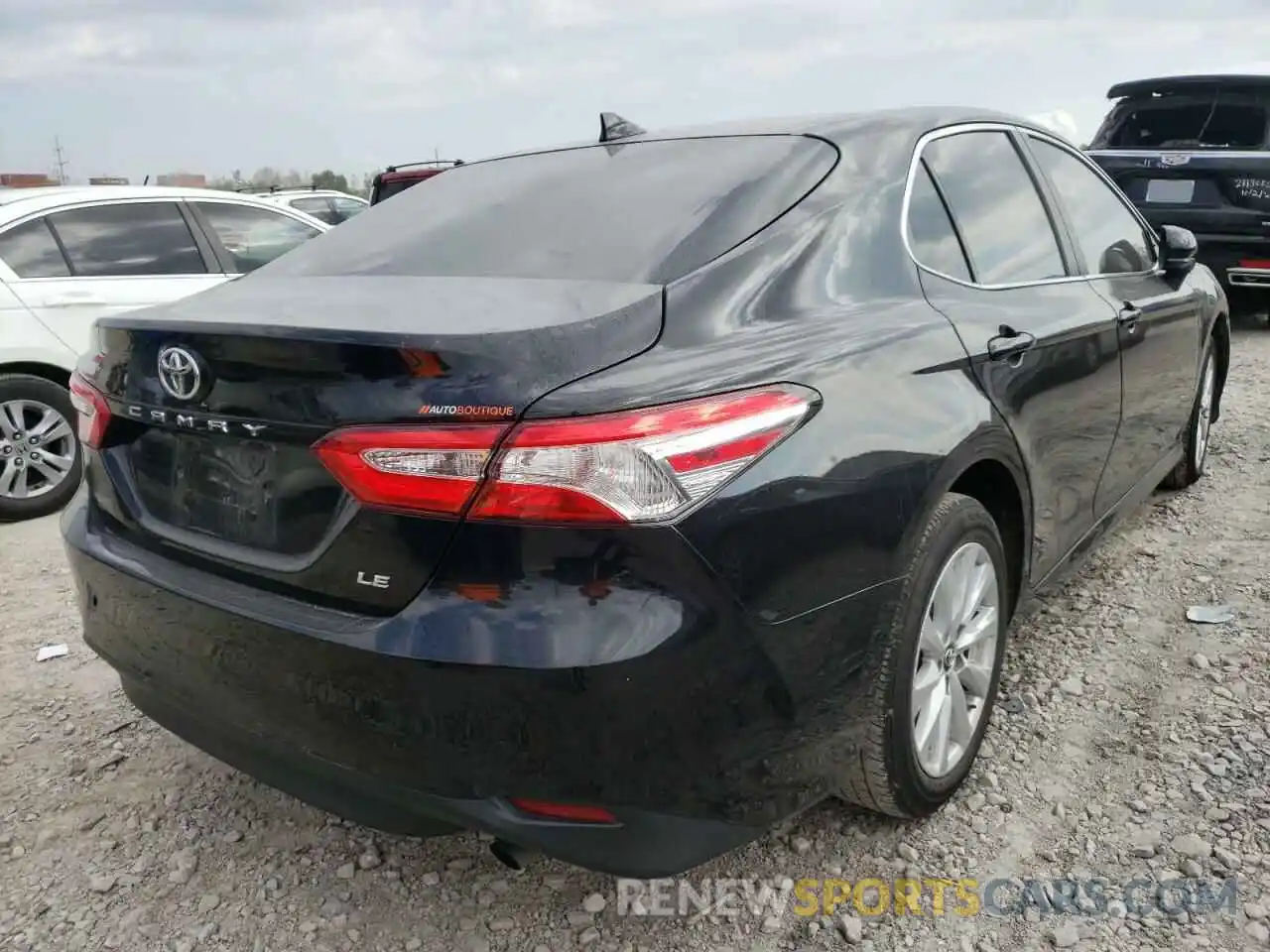 4 Photograph of a damaged car 4T1B11HK3KU196332 TOYOTA CAMRY 2019