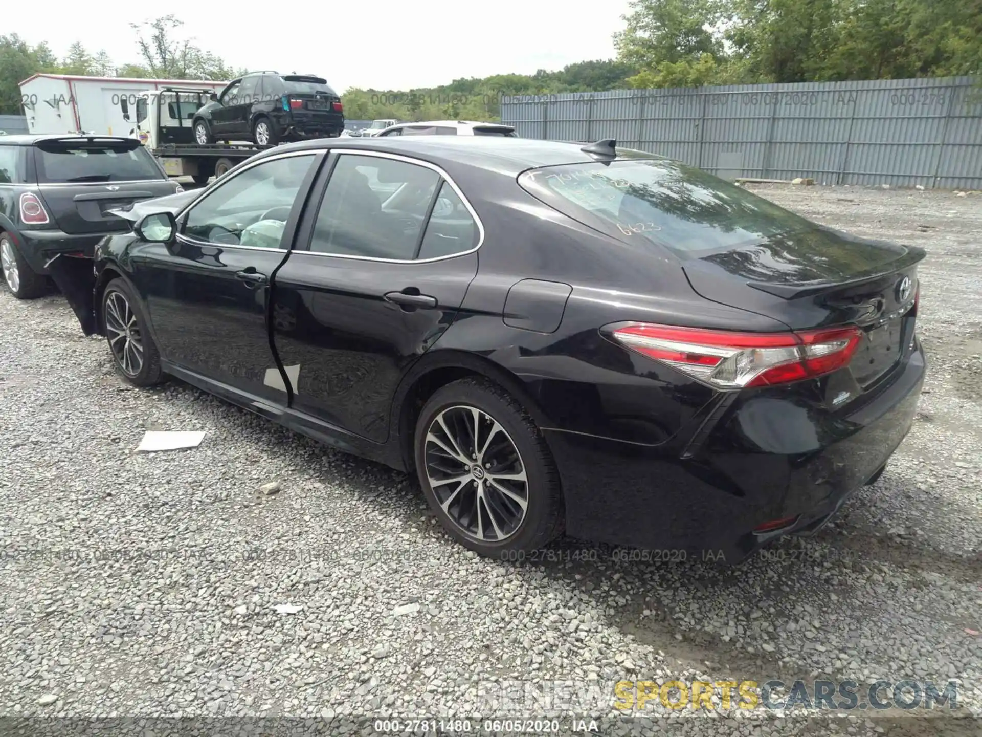 3 Photograph of a damaged car 4T1B11HK3KU196623 TOYOTA CAMRY 2019