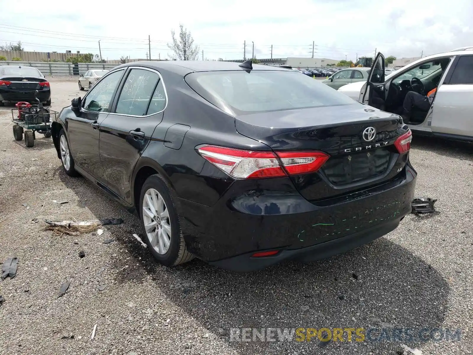 3 Photograph of a damaged car 4T1B11HK3KU196850 TOYOTA CAMRY 2019