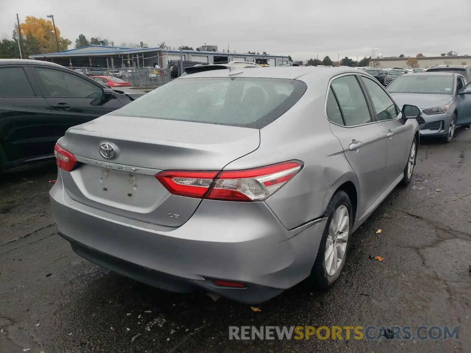 4 Photograph of a damaged car 4T1B11HK3KU196864 TOYOTA CAMRY 2019