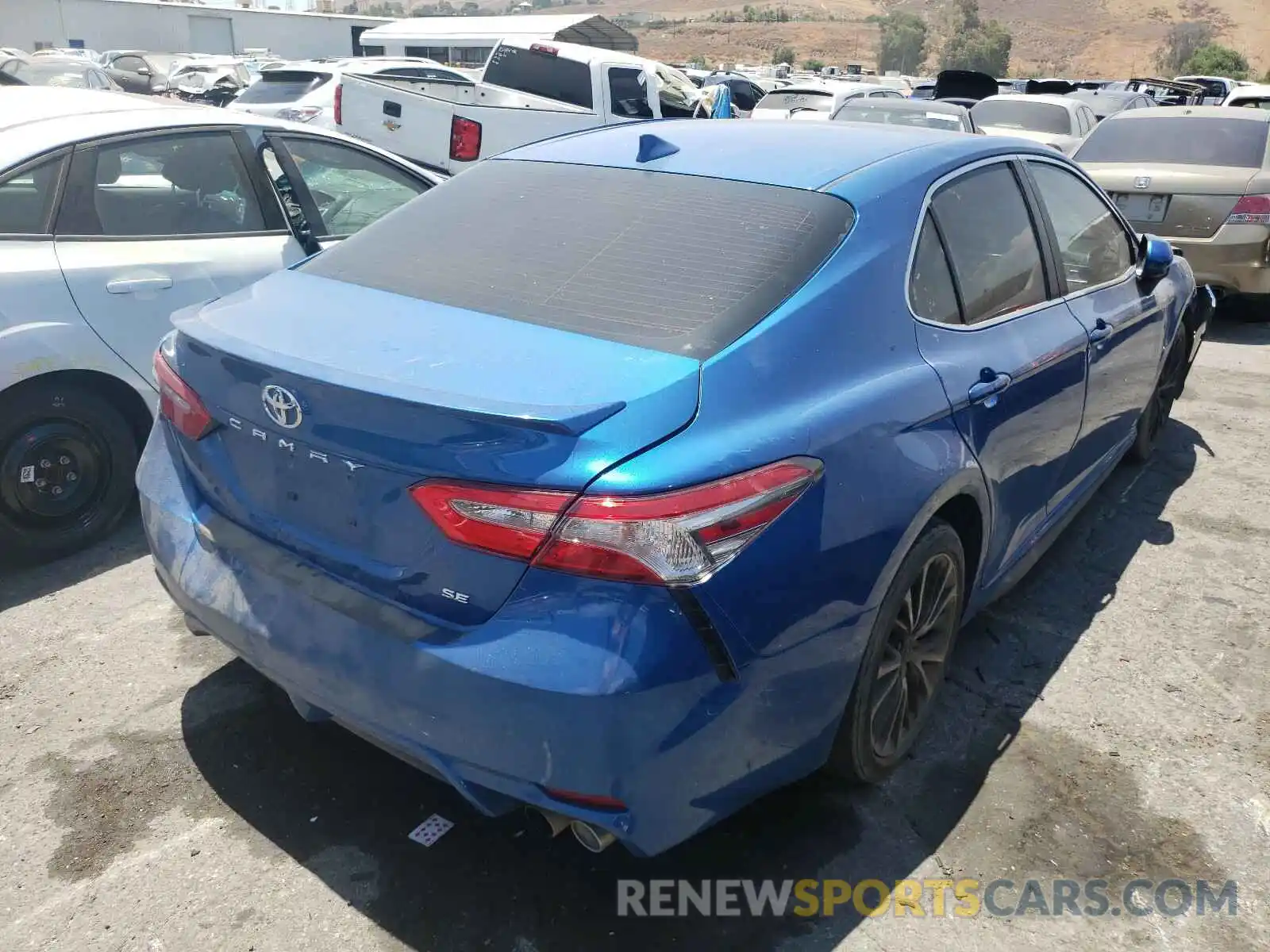 4 Photograph of a damaged car 4T1B11HK3KU196895 TOYOTA CAMRY 2019