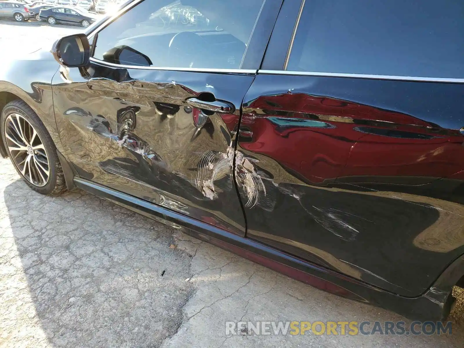 9 Photograph of a damaged car 4T1B11HK3KU196976 TOYOTA CAMRY 2019