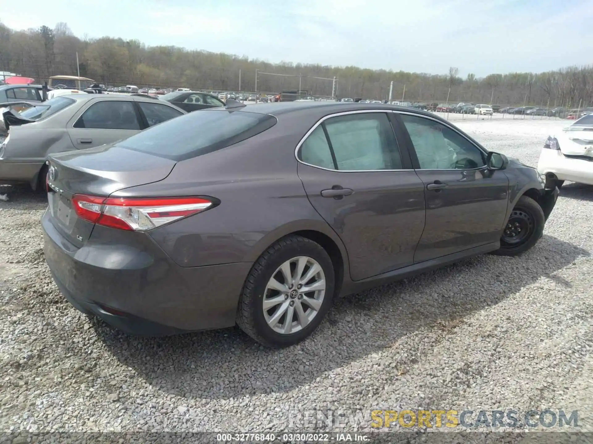 4 Photograph of a damaged car 4T1B11HK3KU197125 TOYOTA CAMRY 2019