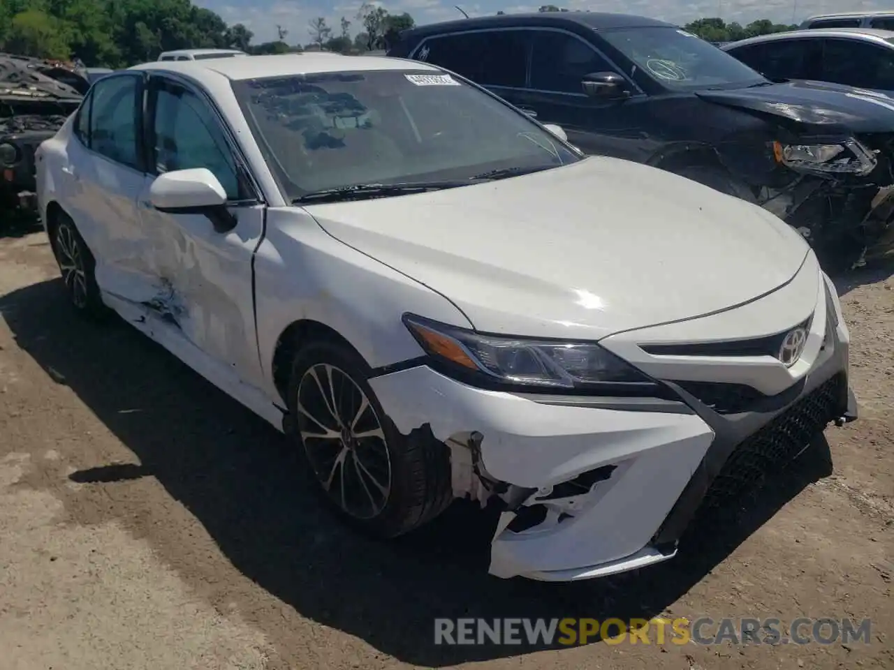 1 Photograph of a damaged car 4T1B11HK3KU197156 TOYOTA CAMRY 2019