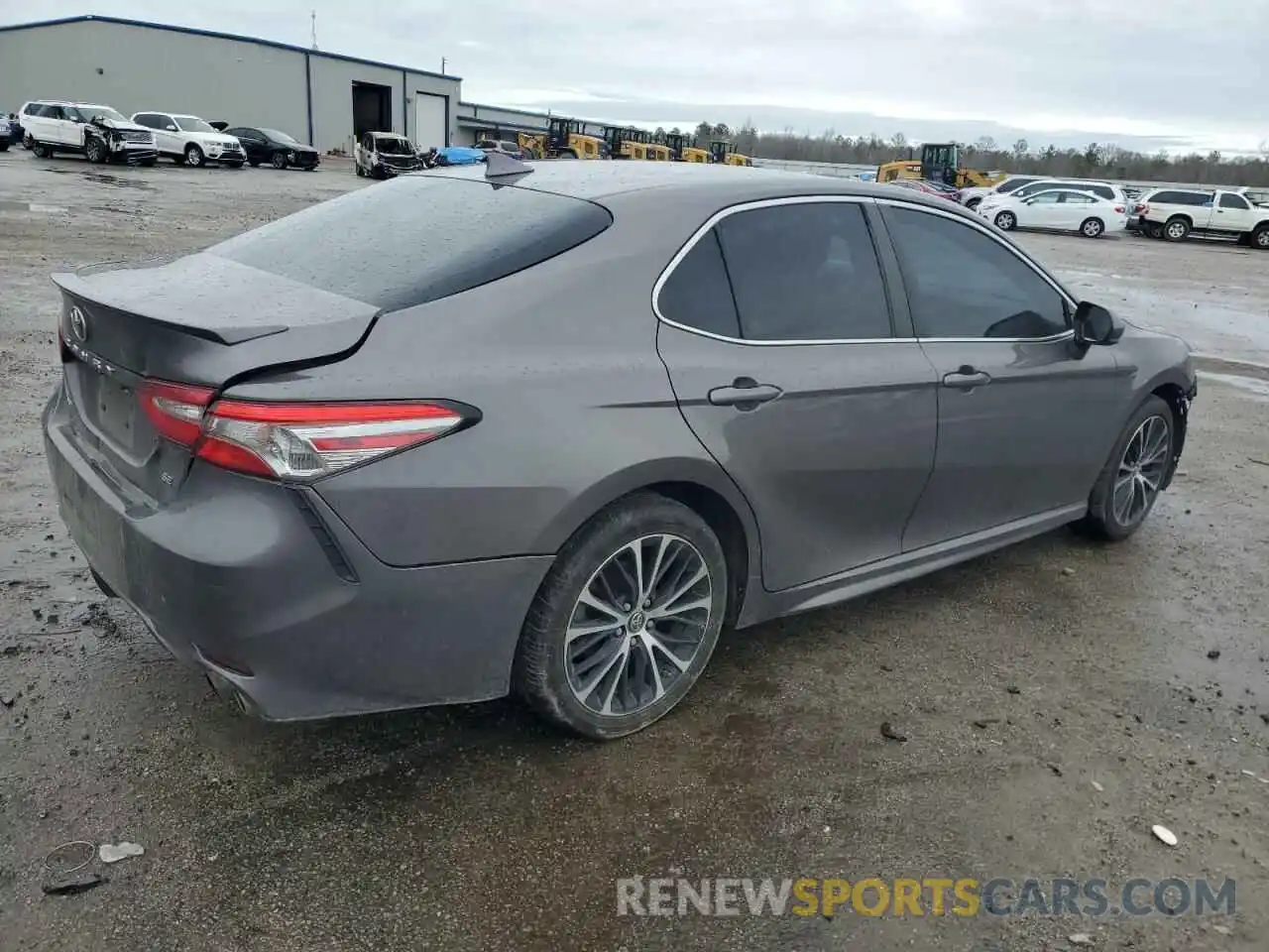 3 Photograph of a damaged car 4T1B11HK3KU198596 TOYOTA CAMRY 2019