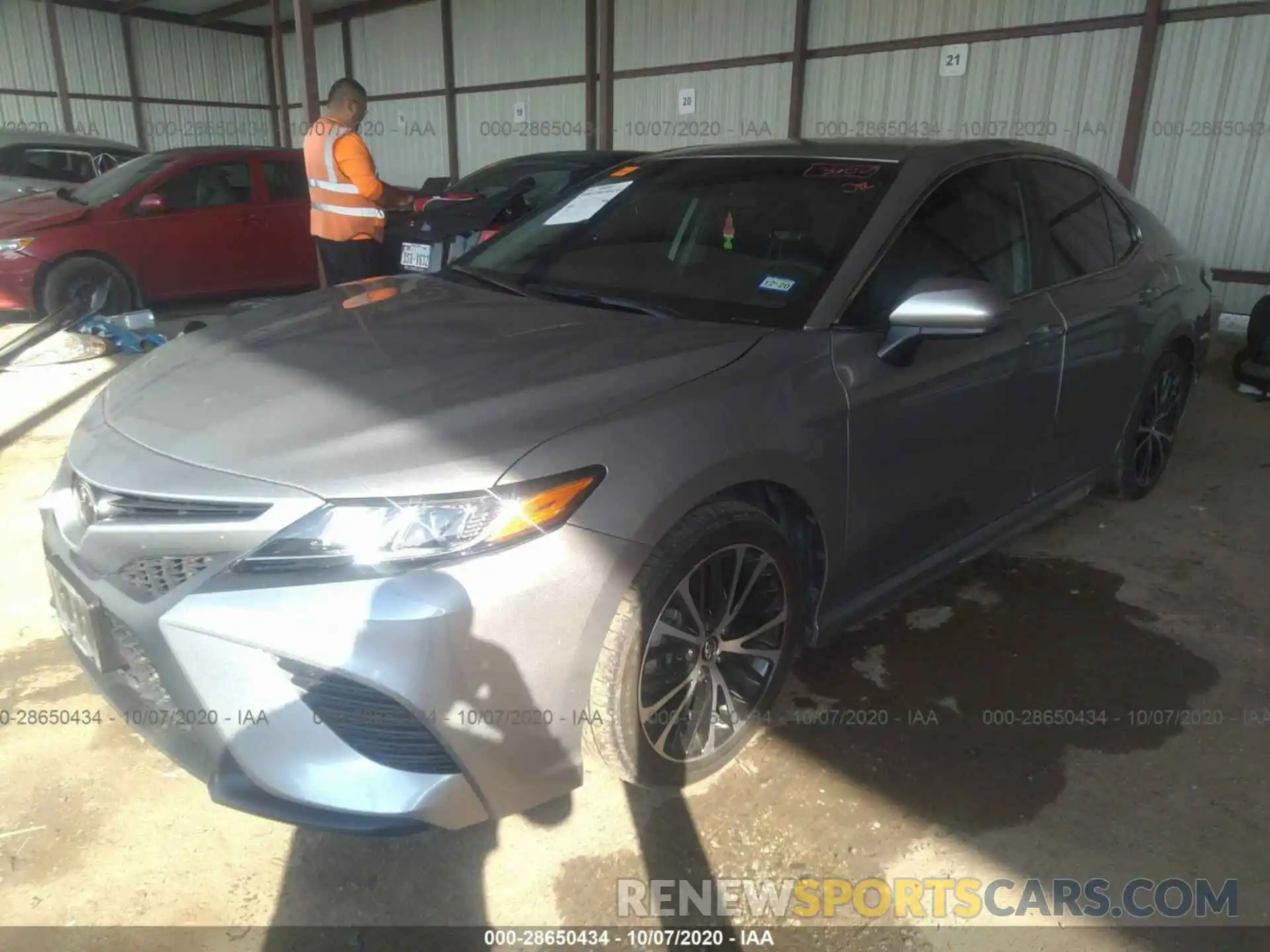 2 Photograph of a damaged car 4T1B11HK3KU199909 TOYOTA CAMRY 2019