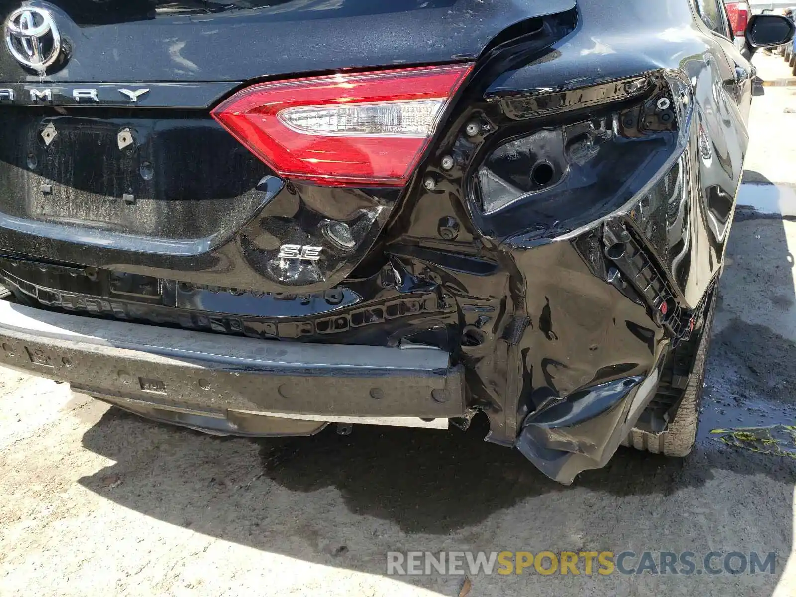 9 Photograph of a damaged car 4T1B11HK3KU202369 TOYOTA CAMRY 2019