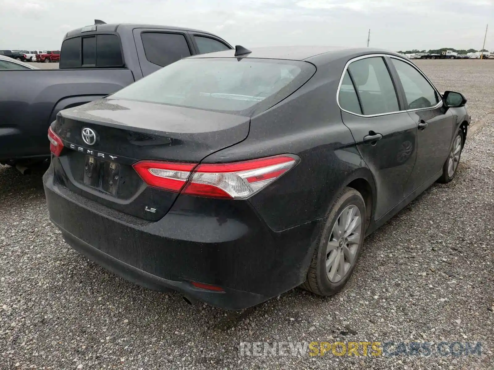 4 Photograph of a damaged car 4T1B11HK3KU204316 TOYOTA CAMRY 2019