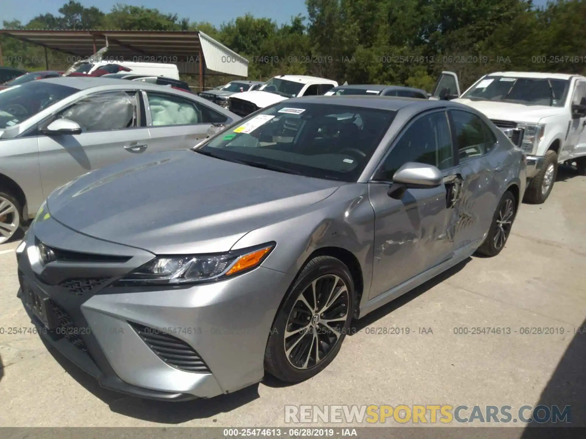 2 Photograph of a damaged car 4T1B11HK3KU204560 TOYOTA CAMRY 2019