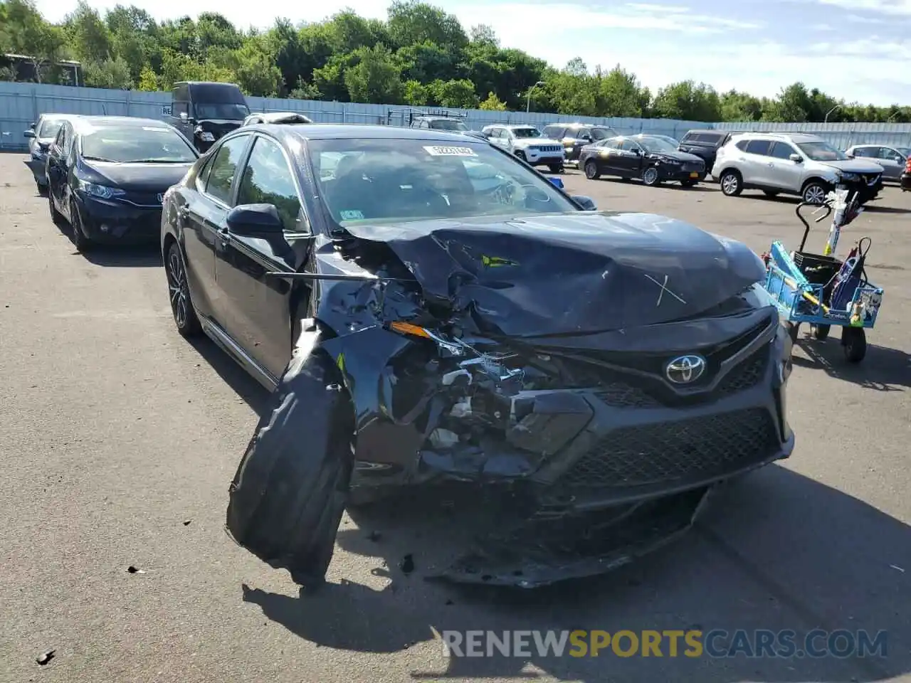 1 Photograph of a damaged car 4T1B11HK3KU204848 TOYOTA CAMRY 2019