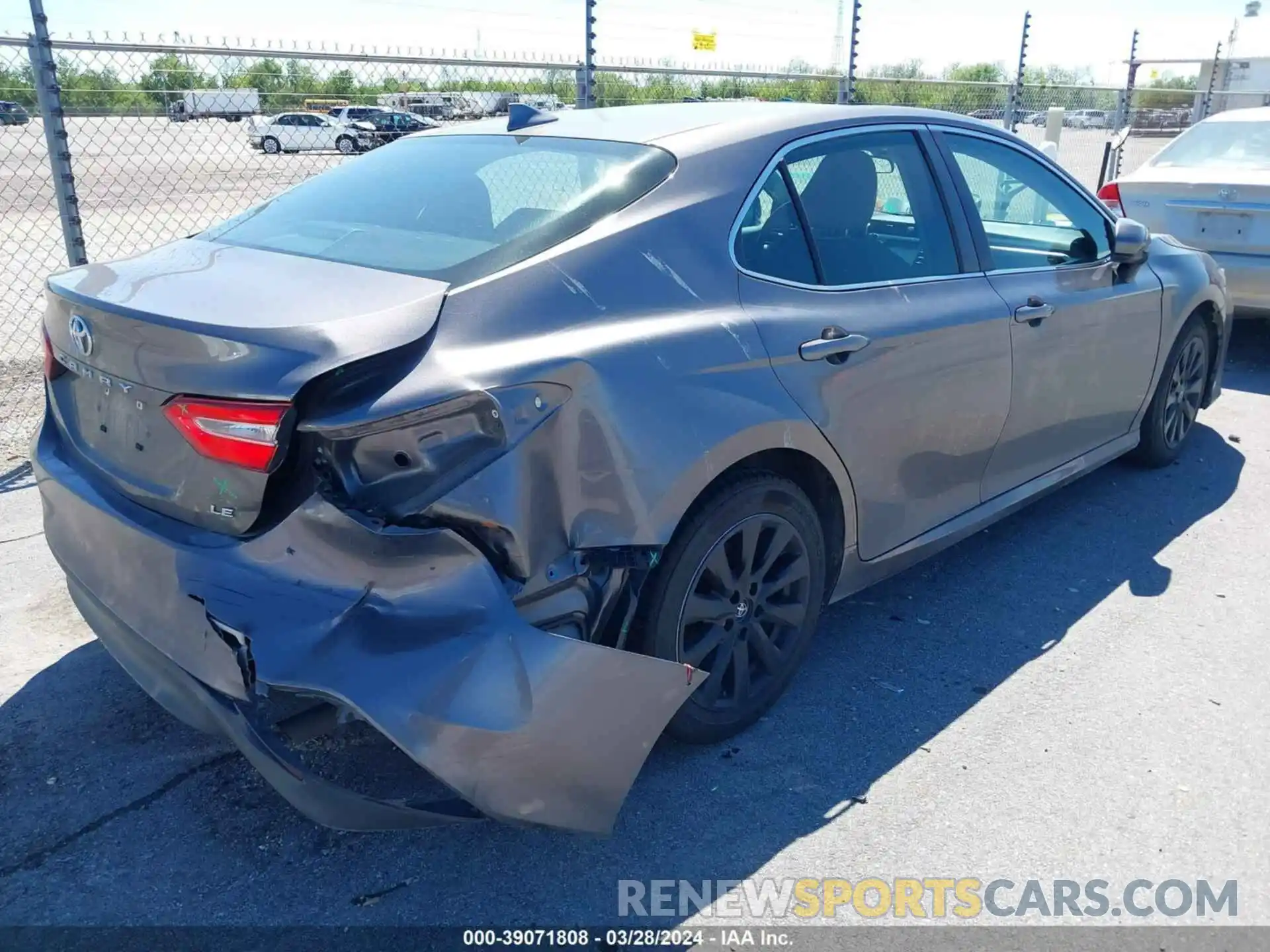 6 Photograph of a damaged car 4T1B11HK3KU205675 TOYOTA CAMRY 2019