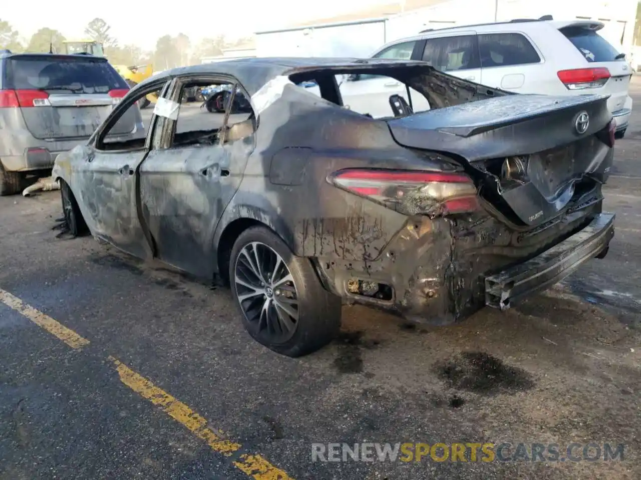 3 Photograph of a damaged car 4T1B11HK3KU206762 TOYOTA CAMRY 2019