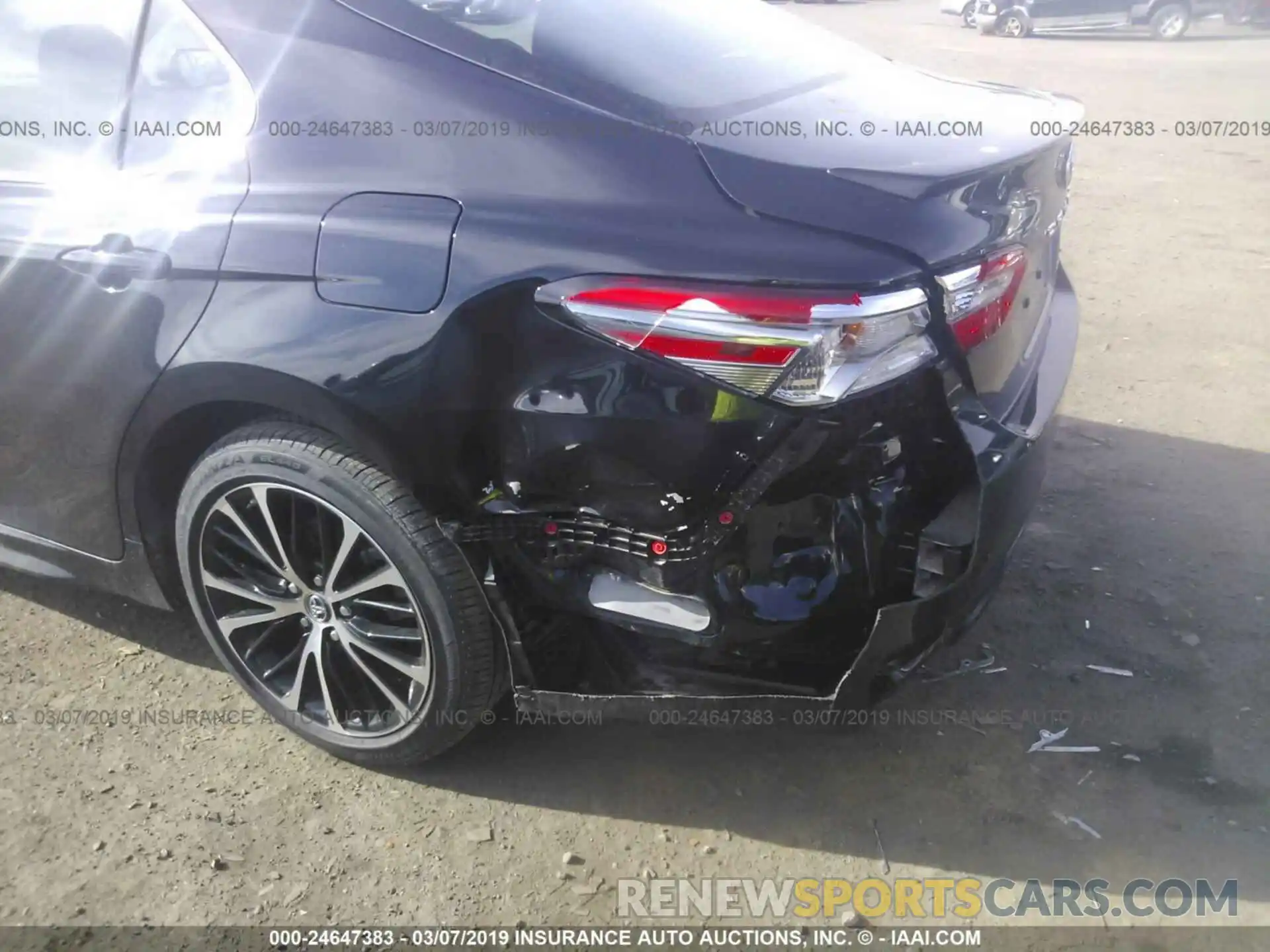 6 Photograph of a damaged car 4T1B11HK3KU206857 TOYOTA CAMRY 2019