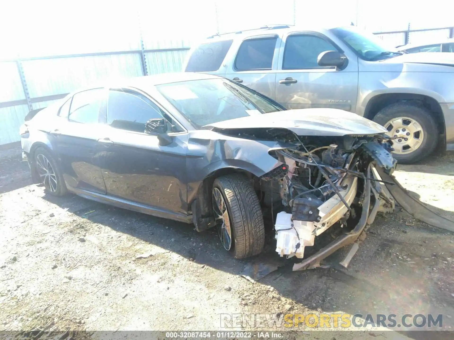 1 Photograph of a damaged car 4T1B11HK3KU209063 TOYOTA CAMRY 2019