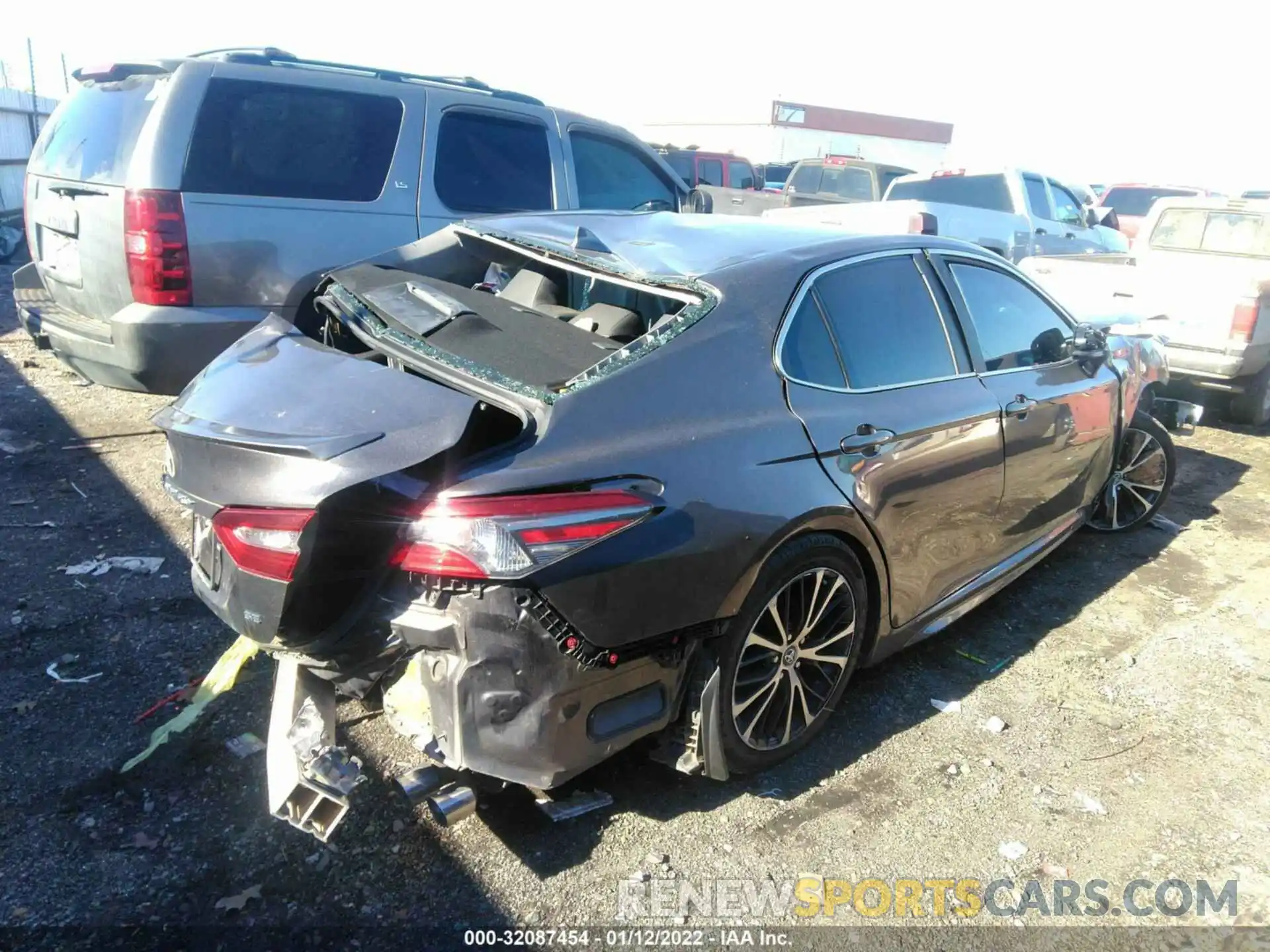 4 Photograph of a damaged car 4T1B11HK3KU209063 TOYOTA CAMRY 2019