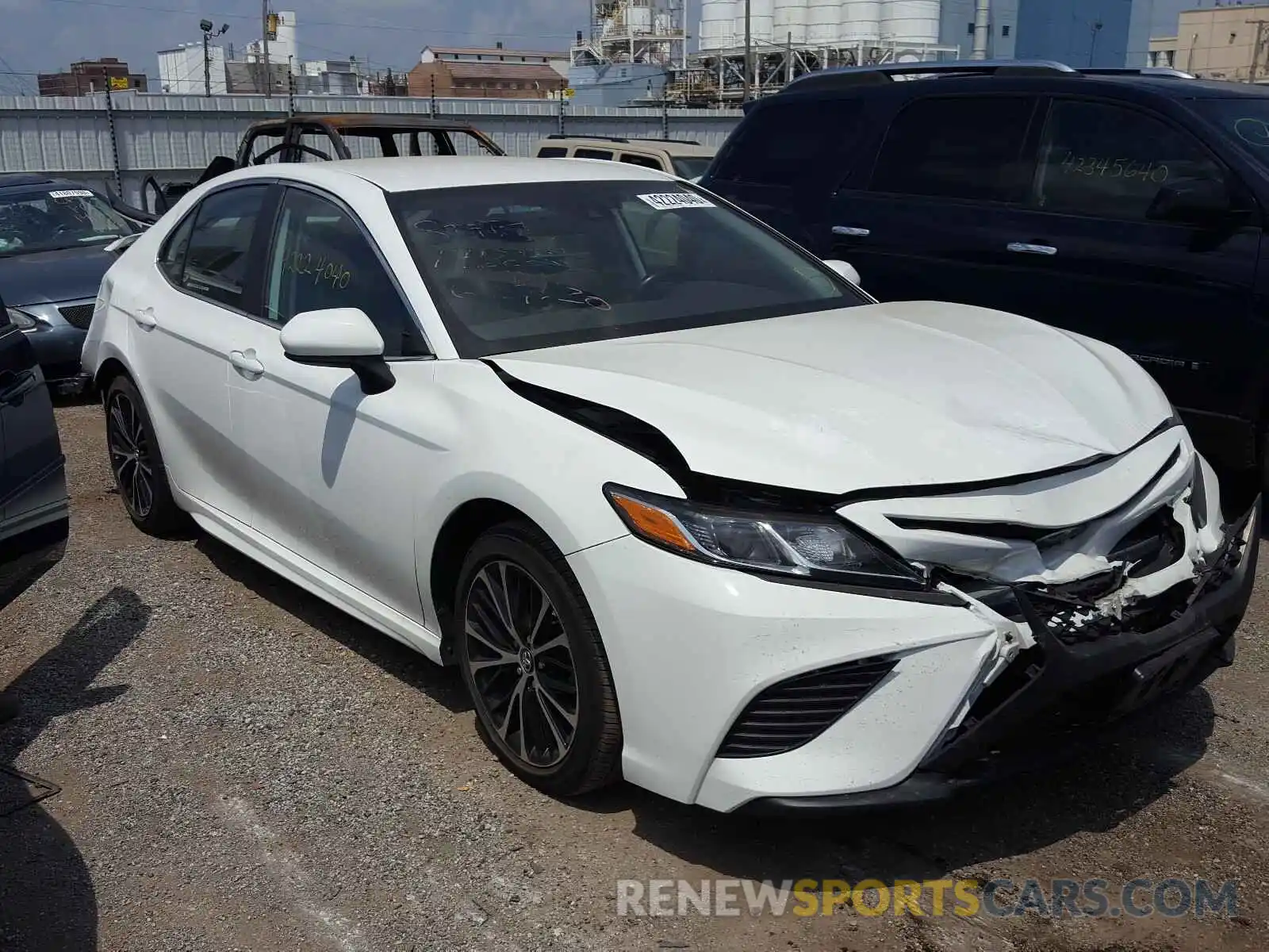 1 Photograph of a damaged car 4T1B11HK3KU209600 TOYOTA CAMRY 2019