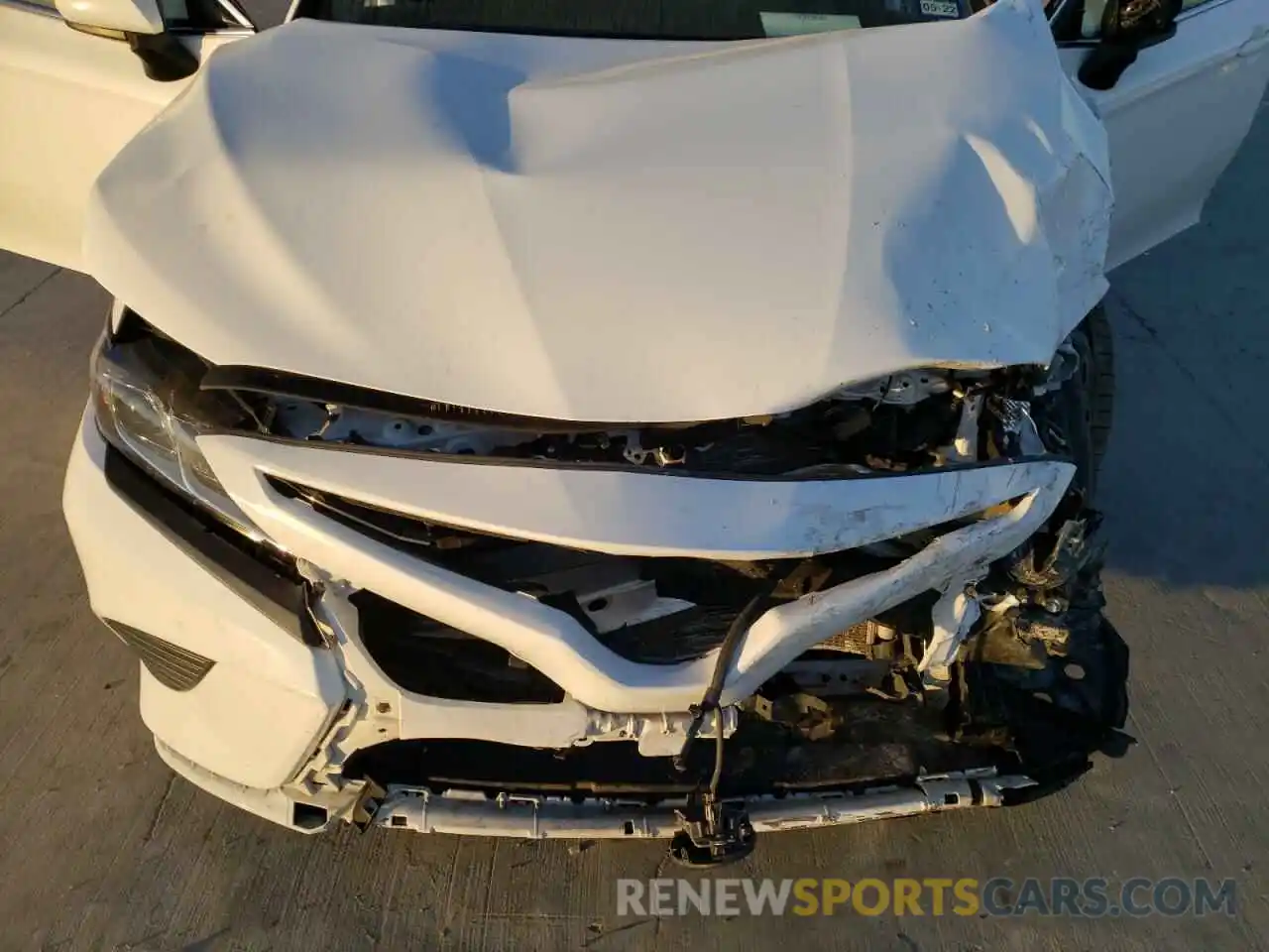 7 Photograph of a damaged car 4T1B11HK3KU211640 TOYOTA CAMRY 2019