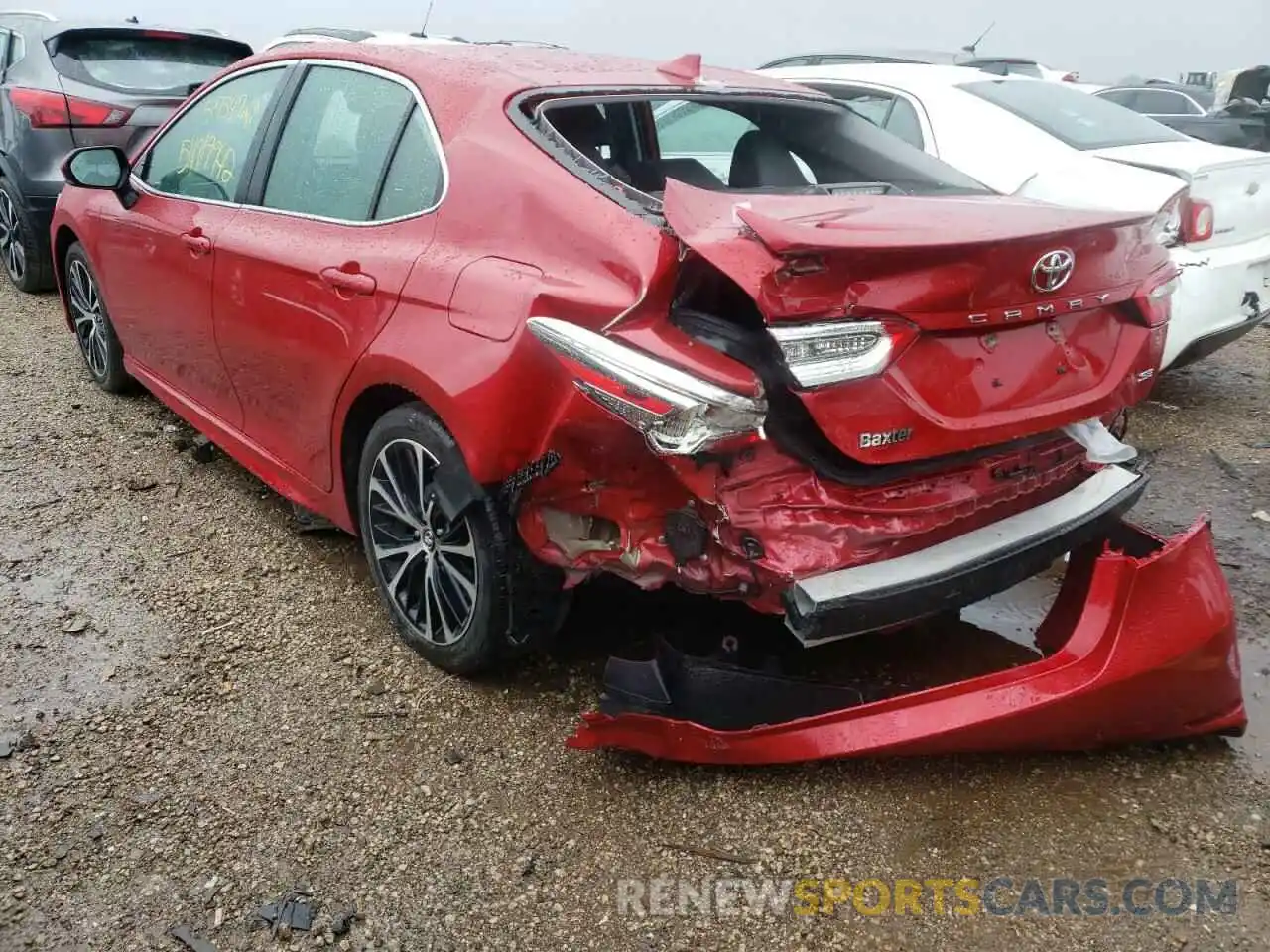 3 Photograph of a damaged car 4T1B11HK3KU212044 TOYOTA CAMRY 2019