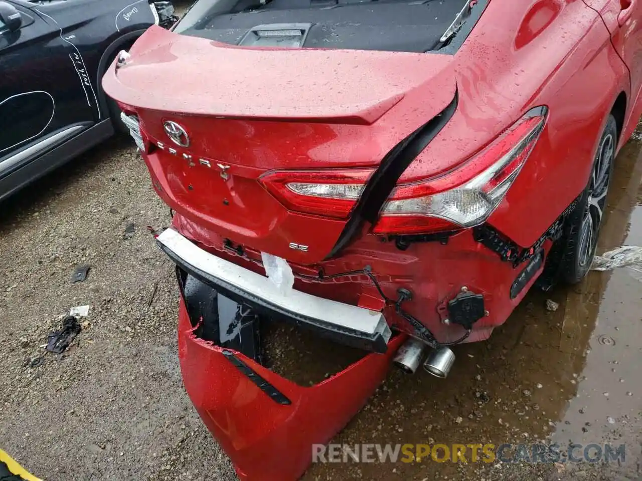 9 Photograph of a damaged car 4T1B11HK3KU212044 TOYOTA CAMRY 2019