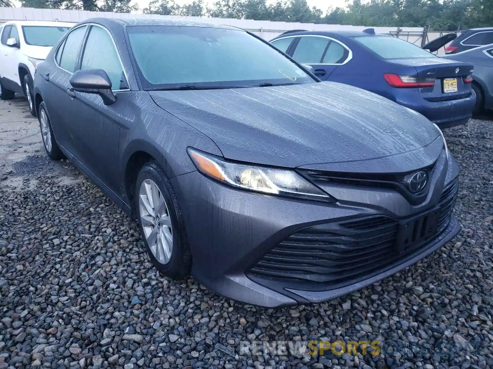 1 Photograph of a damaged car 4T1B11HK3KU213131 TOYOTA CAMRY 2019