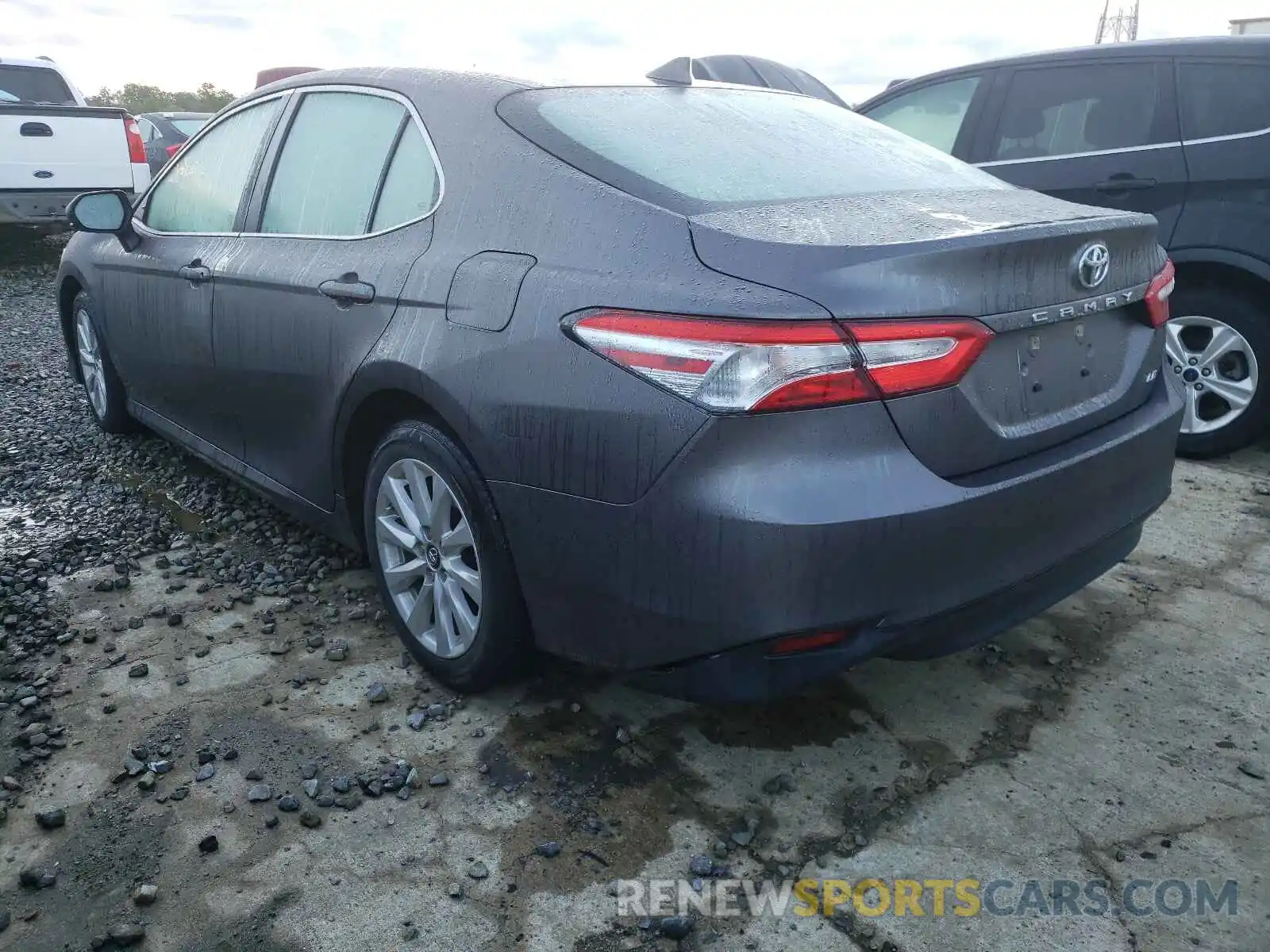 3 Photograph of a damaged car 4T1B11HK3KU213131 TOYOTA CAMRY 2019