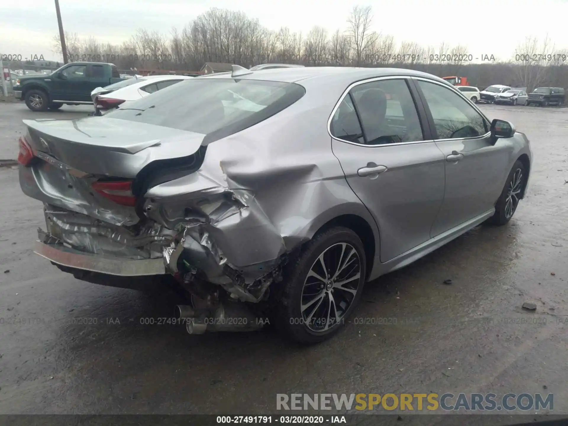 4 Photograph of a damaged car 4T1B11HK3KU213467 TOYOTA CAMRY 2019