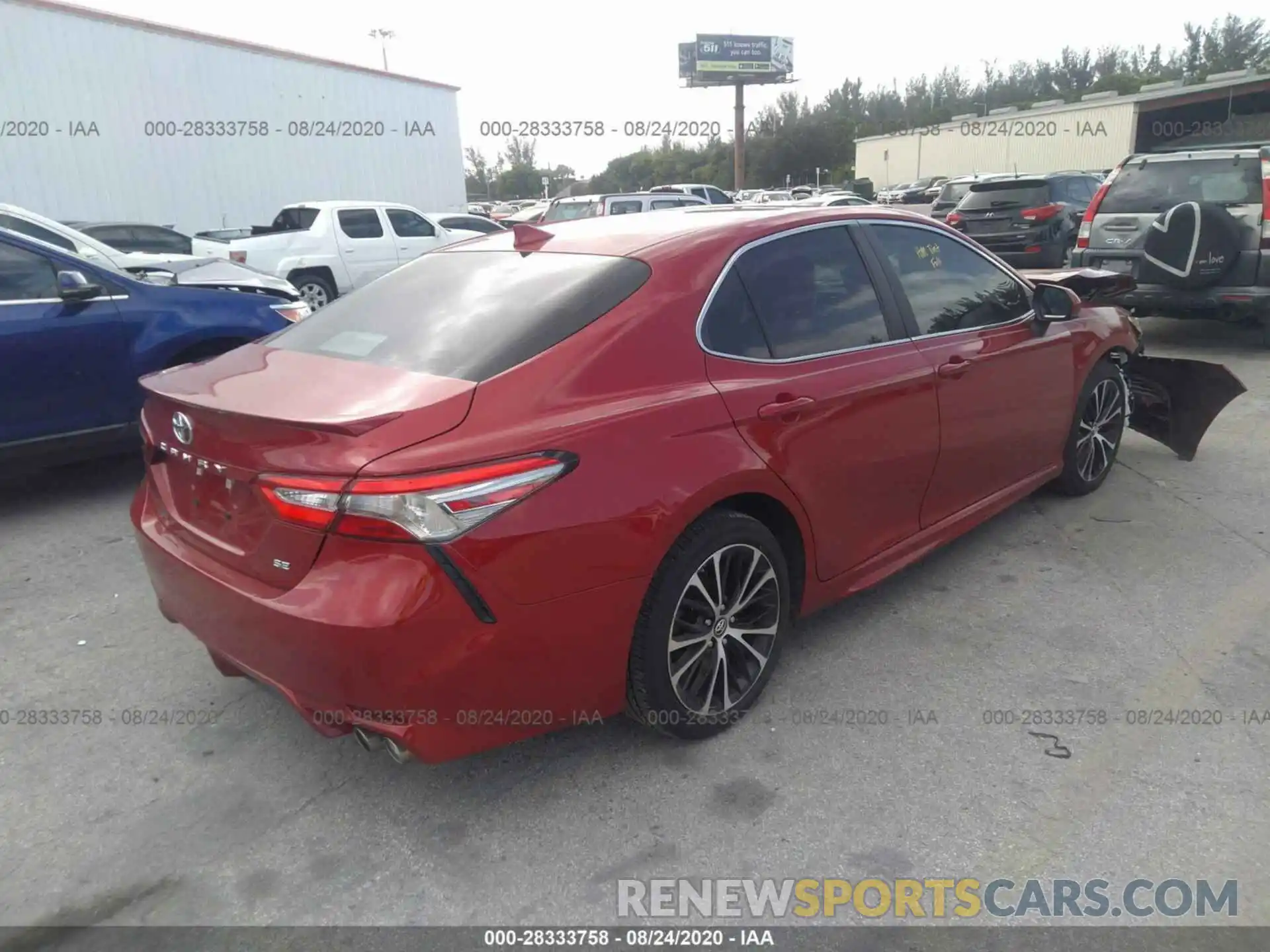 4 Photograph of a damaged car 4T1B11HK3KU214845 TOYOTA CAMRY 2019