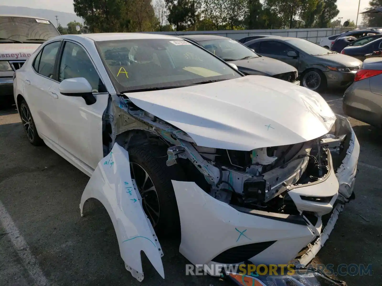 1 Photograph of a damaged car 4T1B11HK3KU215011 TOYOTA CAMRY 2019