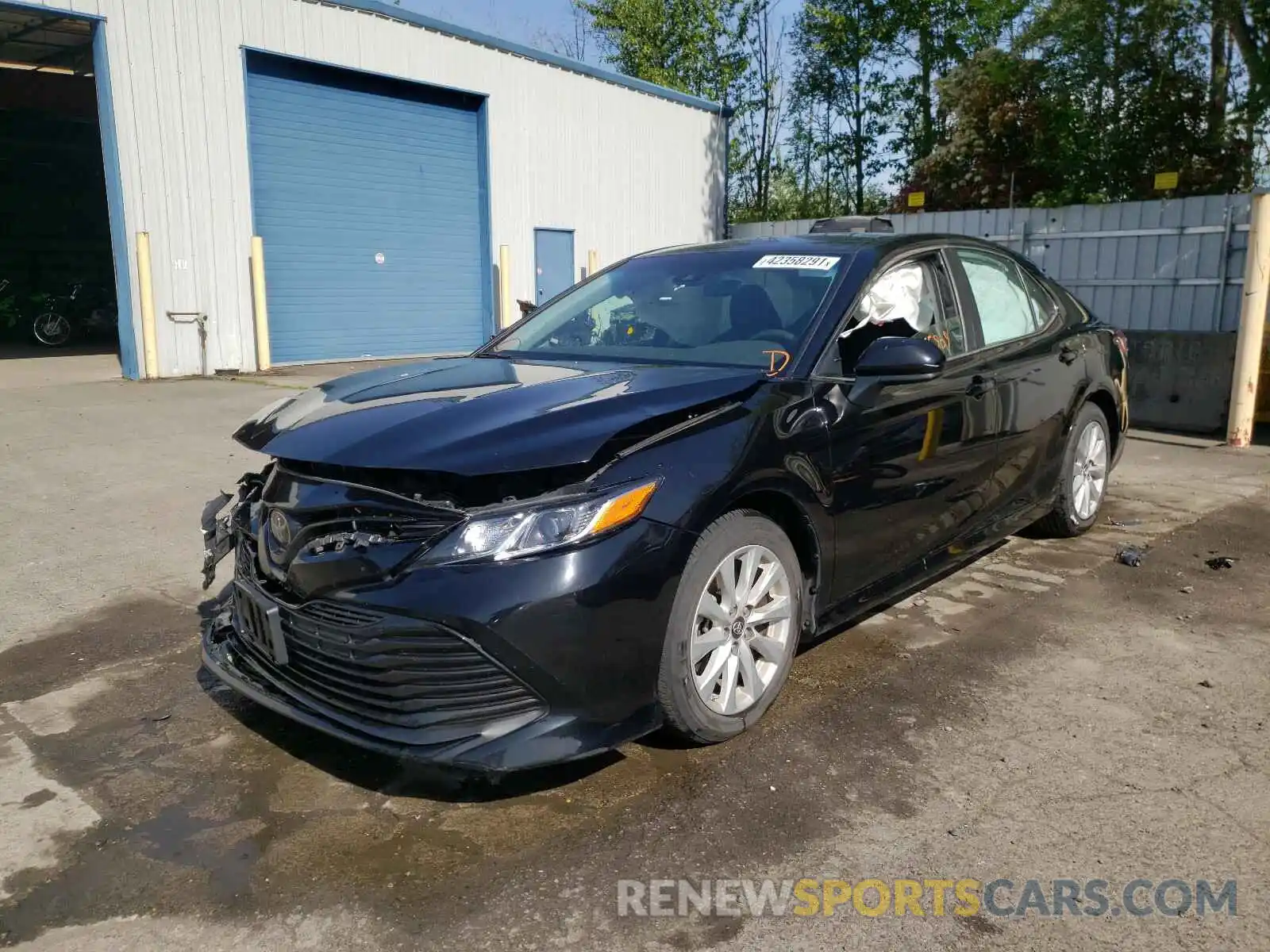 2 Фотография поврежденного автомобиля 4T1B11HK3KU215686 TOYOTA CAMRY 2019