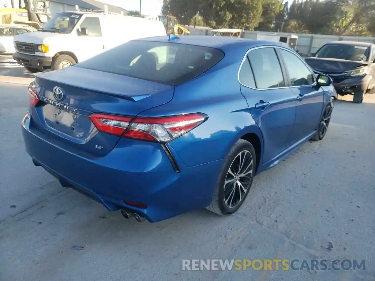 4 Photograph of a damaged car 4T1B11HK3KU216790 TOYOTA CAMRY 2019