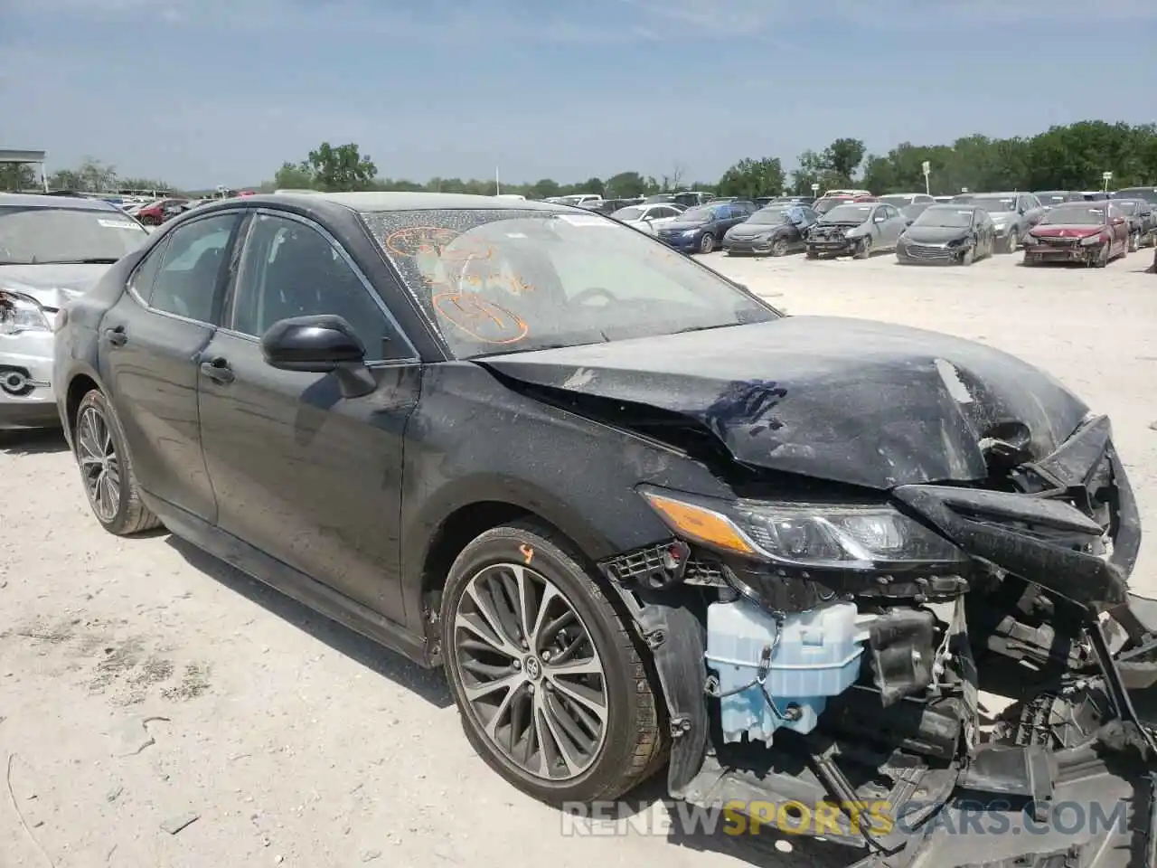 1 Photograph of a damaged car 4T1B11HK3KU217146 TOYOTA CAMRY 2019