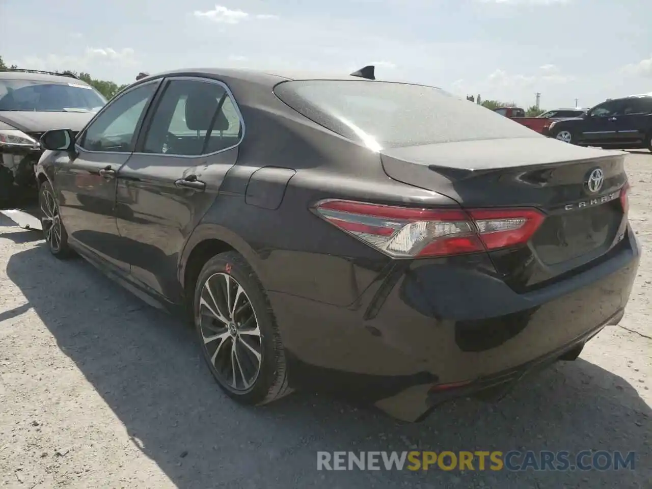 3 Photograph of a damaged car 4T1B11HK3KU217146 TOYOTA CAMRY 2019