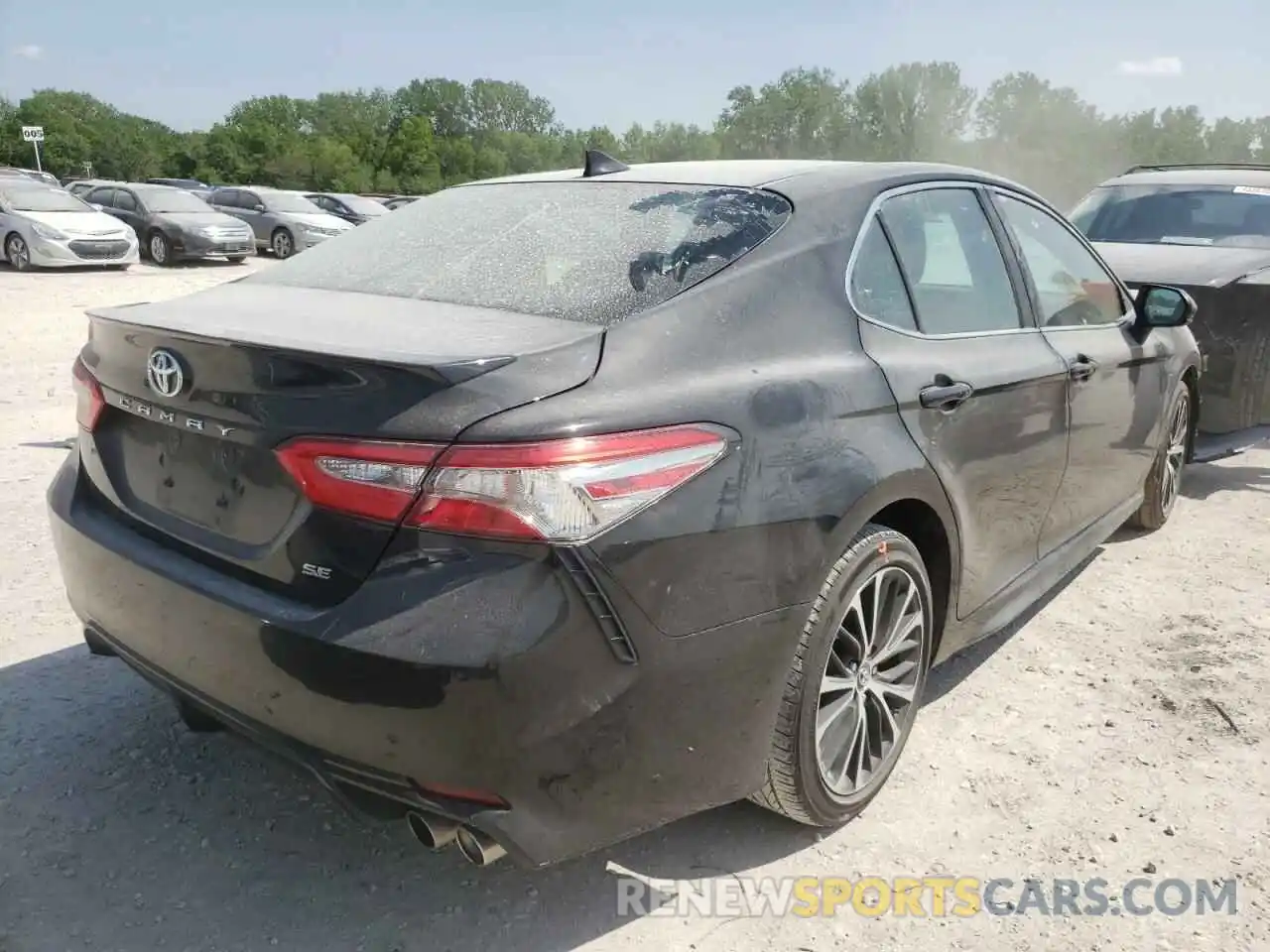 4 Photograph of a damaged car 4T1B11HK3KU217146 TOYOTA CAMRY 2019