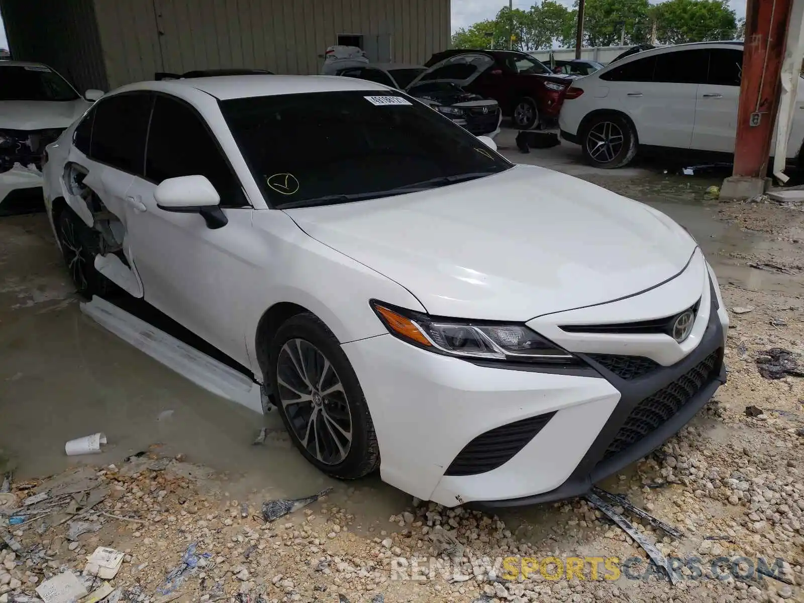 1 Photograph of a damaged car 4T1B11HK3KU217406 TOYOTA CAMRY 2019