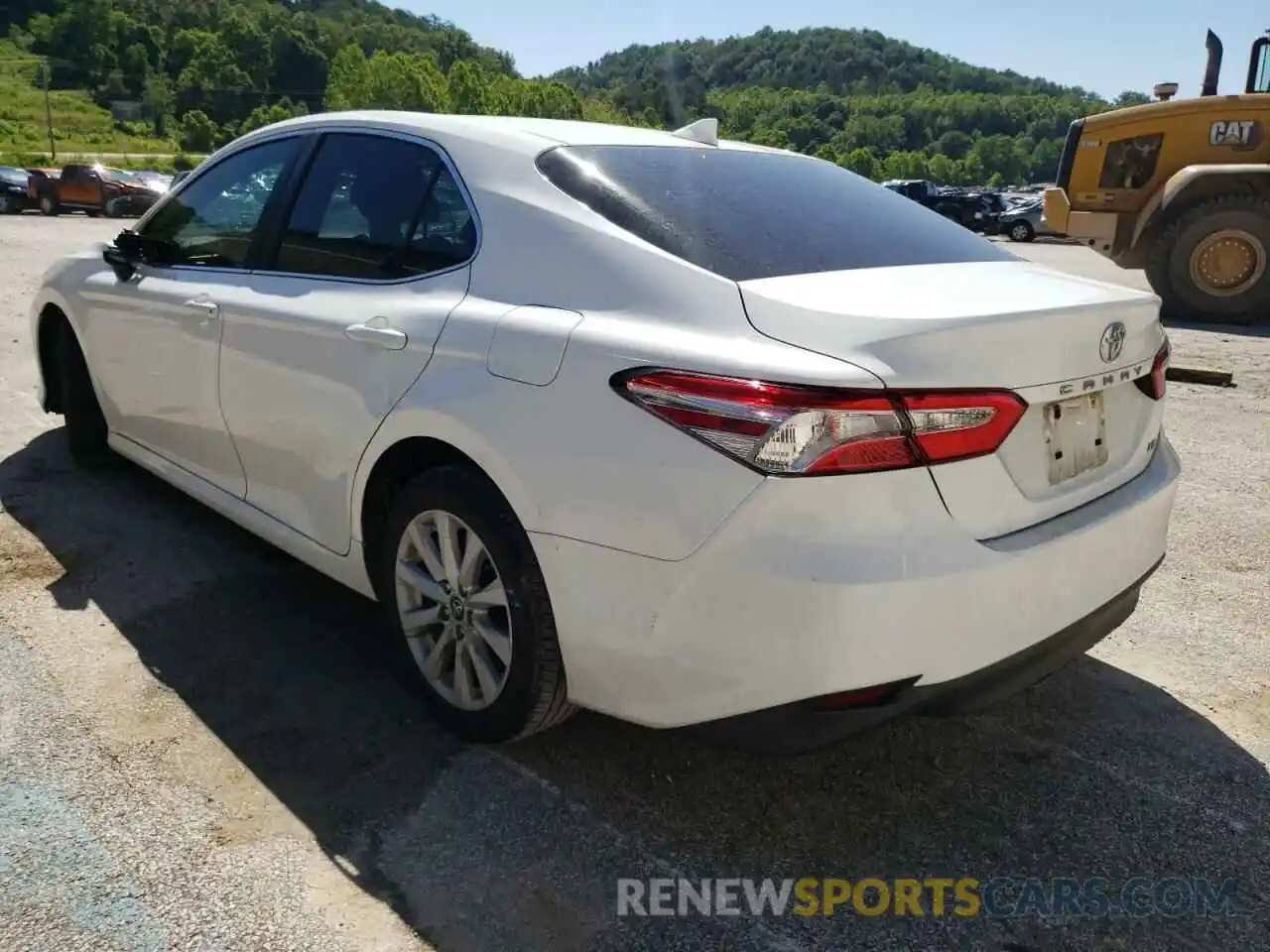 3 Photograph of a damaged car 4T1B11HK3KU218927 TOYOTA CAMRY 2019