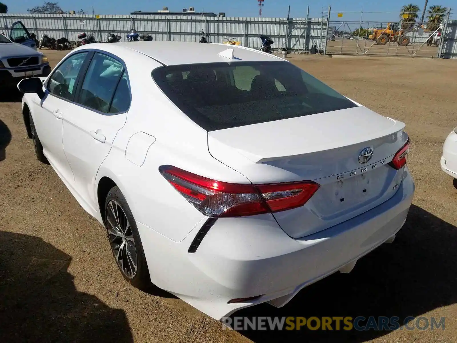 3 Photograph of a damaged car 4T1B11HK3KU218992 TOYOTA CAMRY 2019